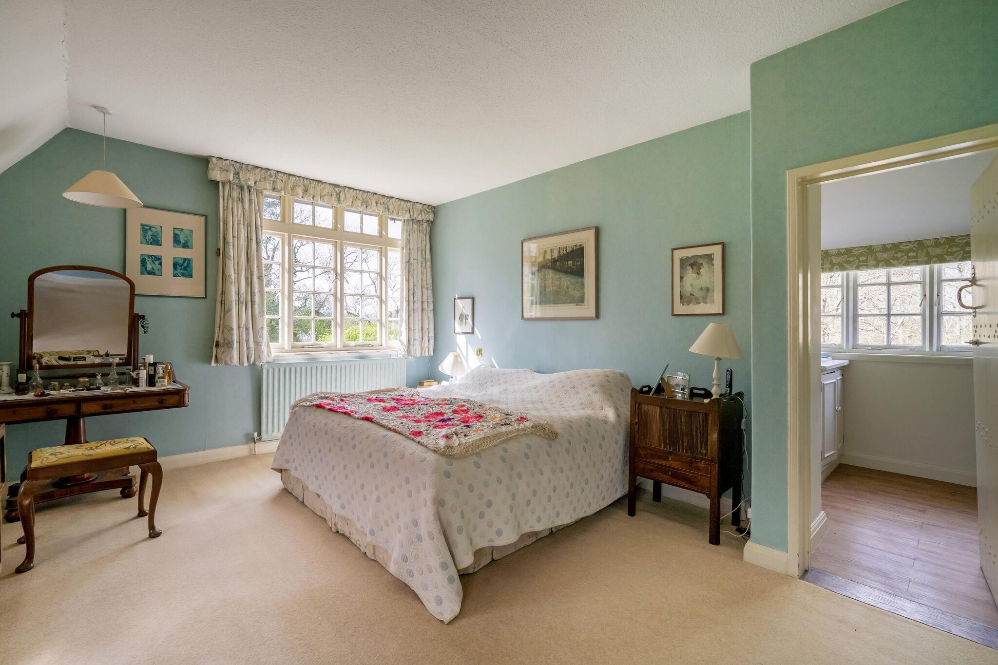 Reading Road, Mattingley, Hook, Hampshire RG27