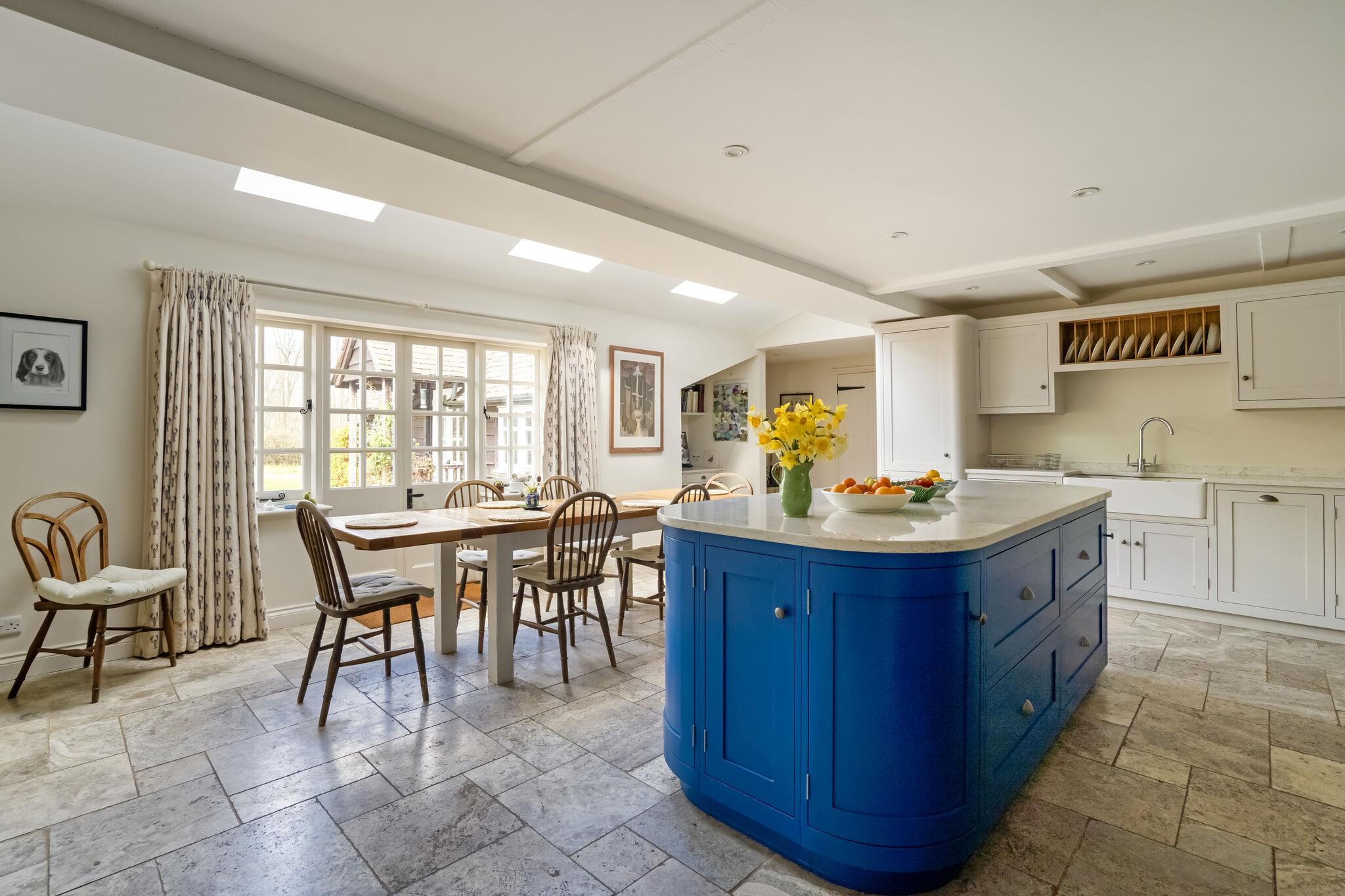 Reading Road, Mattingley, Hook, Hampshire RG27