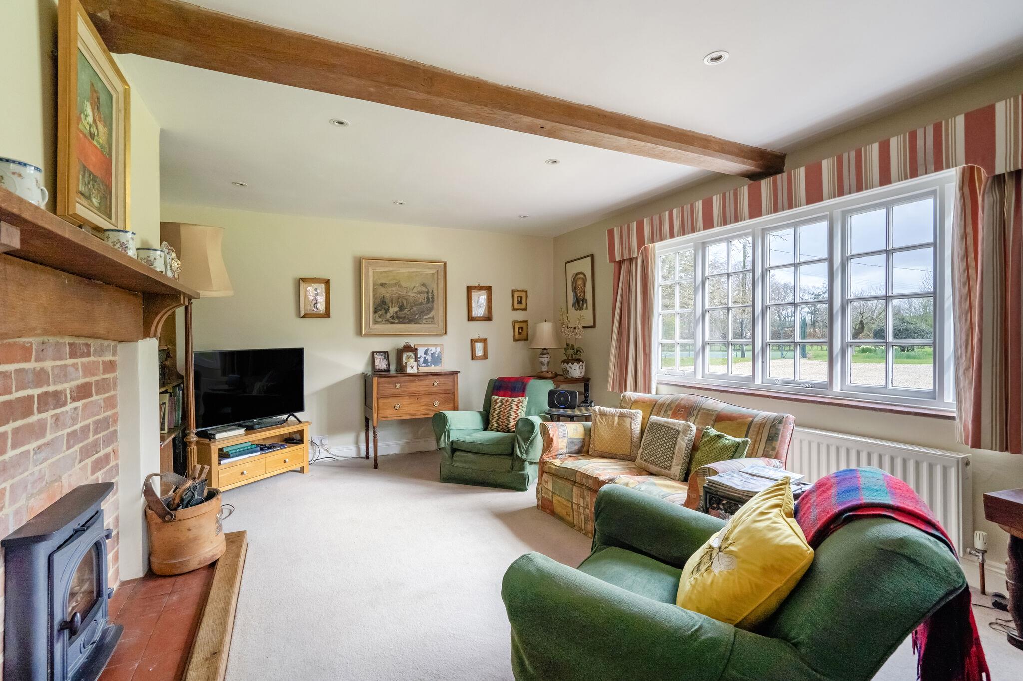 Reading Road, Mattingley, Hook, Hampshire RG27