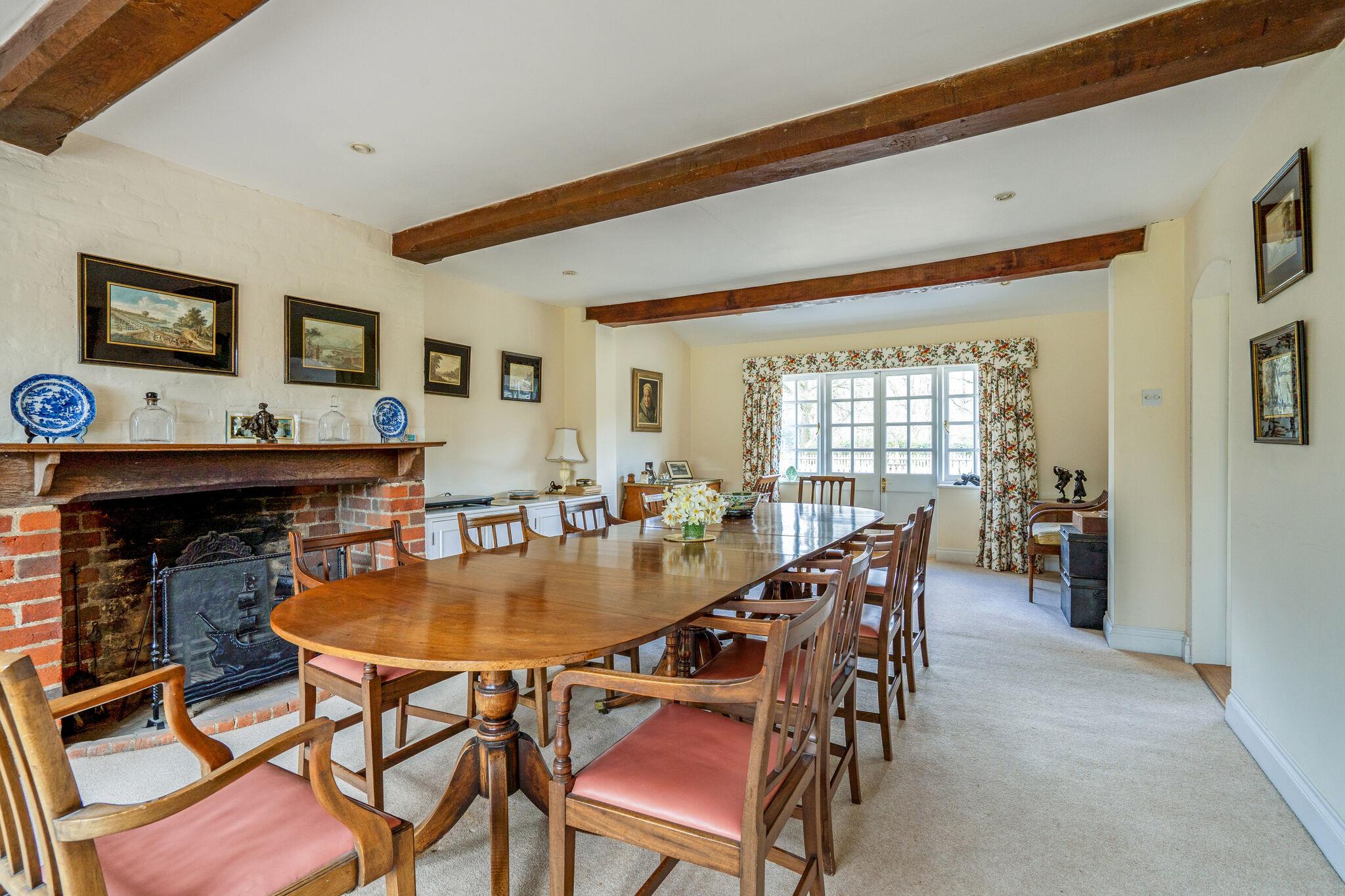 Reading Road, Mattingley, Hook, Hampshire RG27