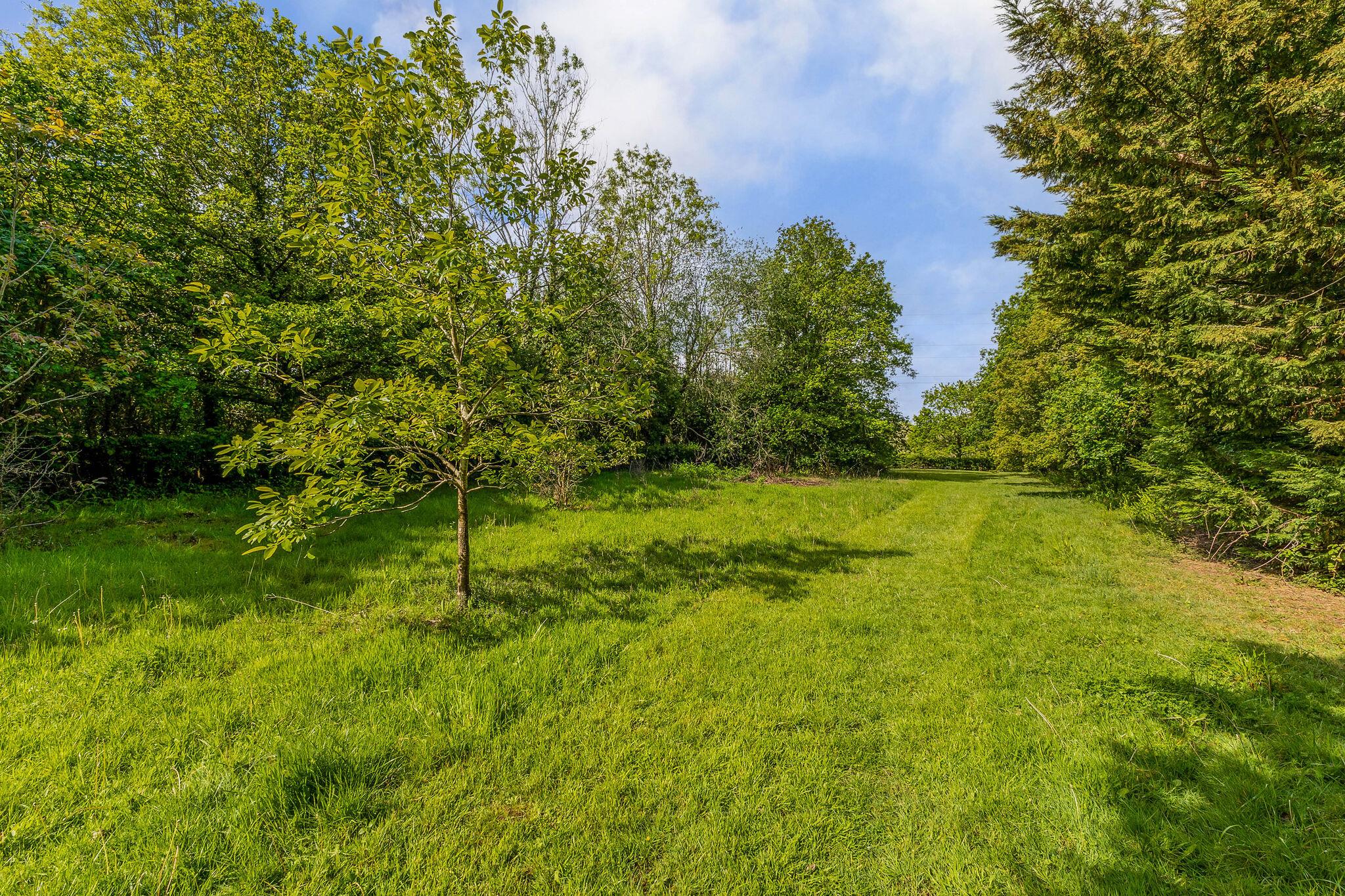 Heath Lane, Crondall, Farnham, Hampshire GU10