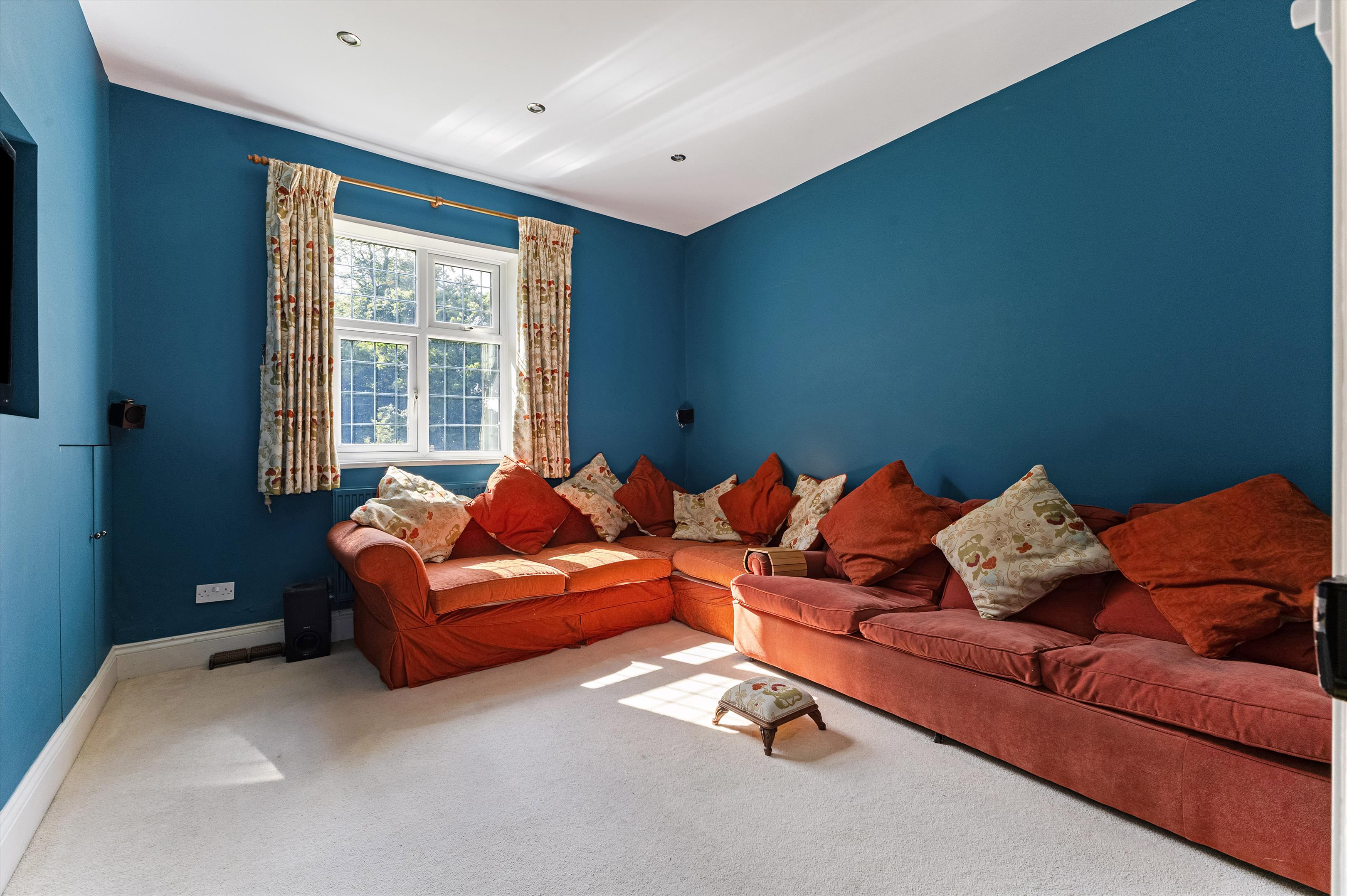 Baughurst Road, Baughurst, Tadley, Hampshire, RG26