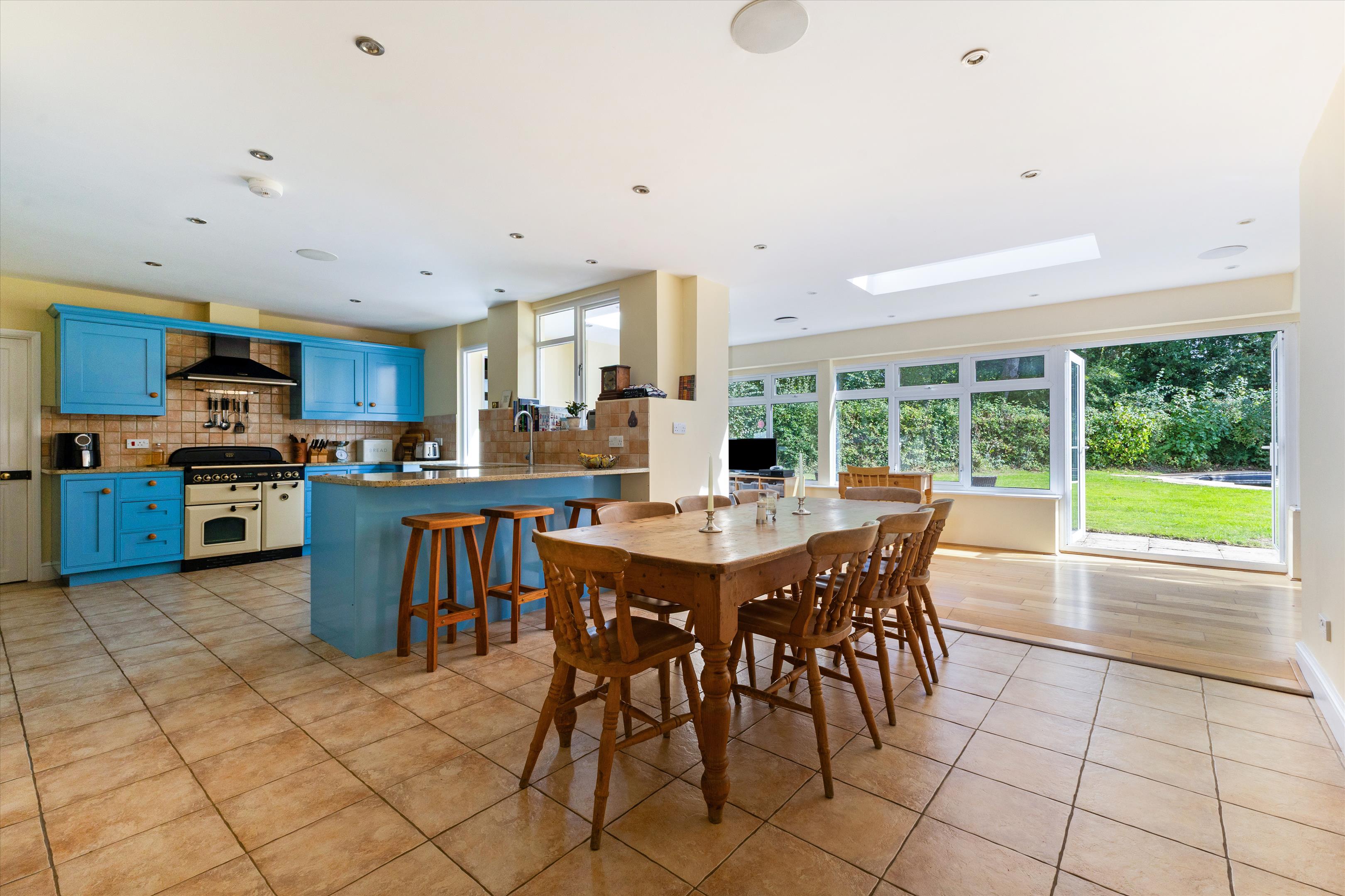 Baughurst Road, Baughurst, Tadley, Hampshire, RG26