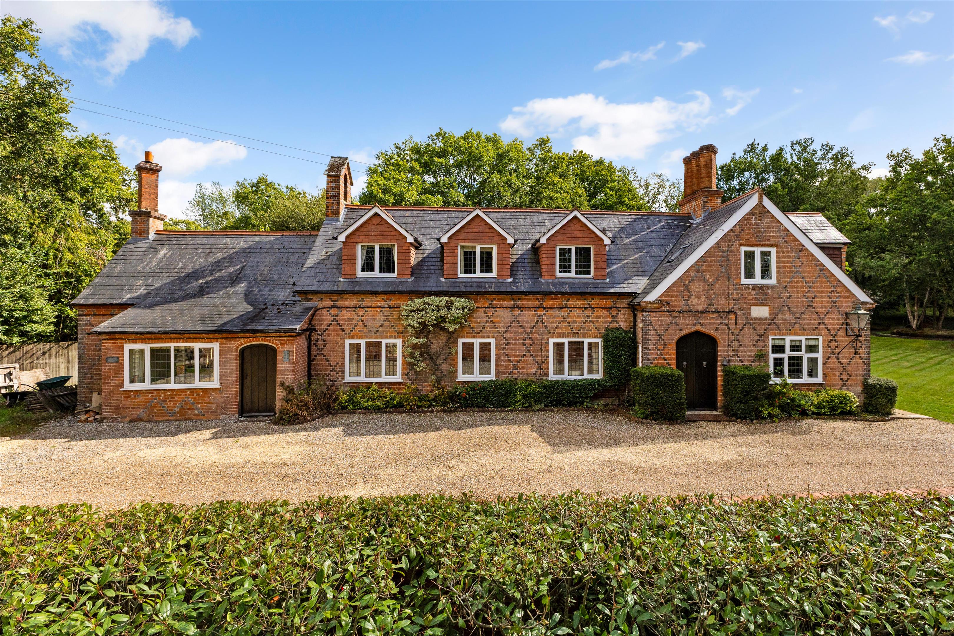 Baughurst Road, Baughurst, Tadley, Hampshire, RG26