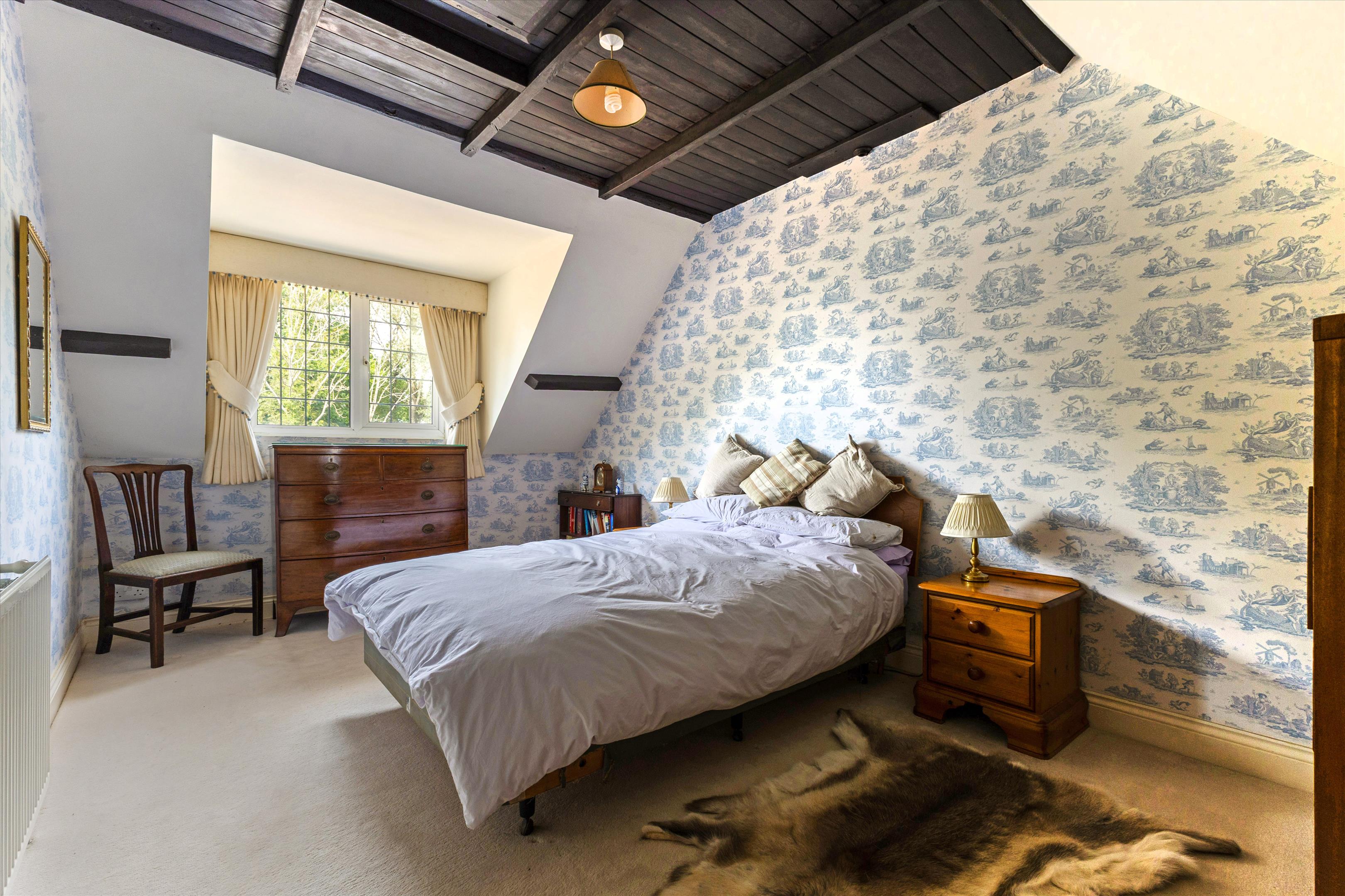 Baughurst Road, Baughurst, Tadley, Hampshire, RG26
