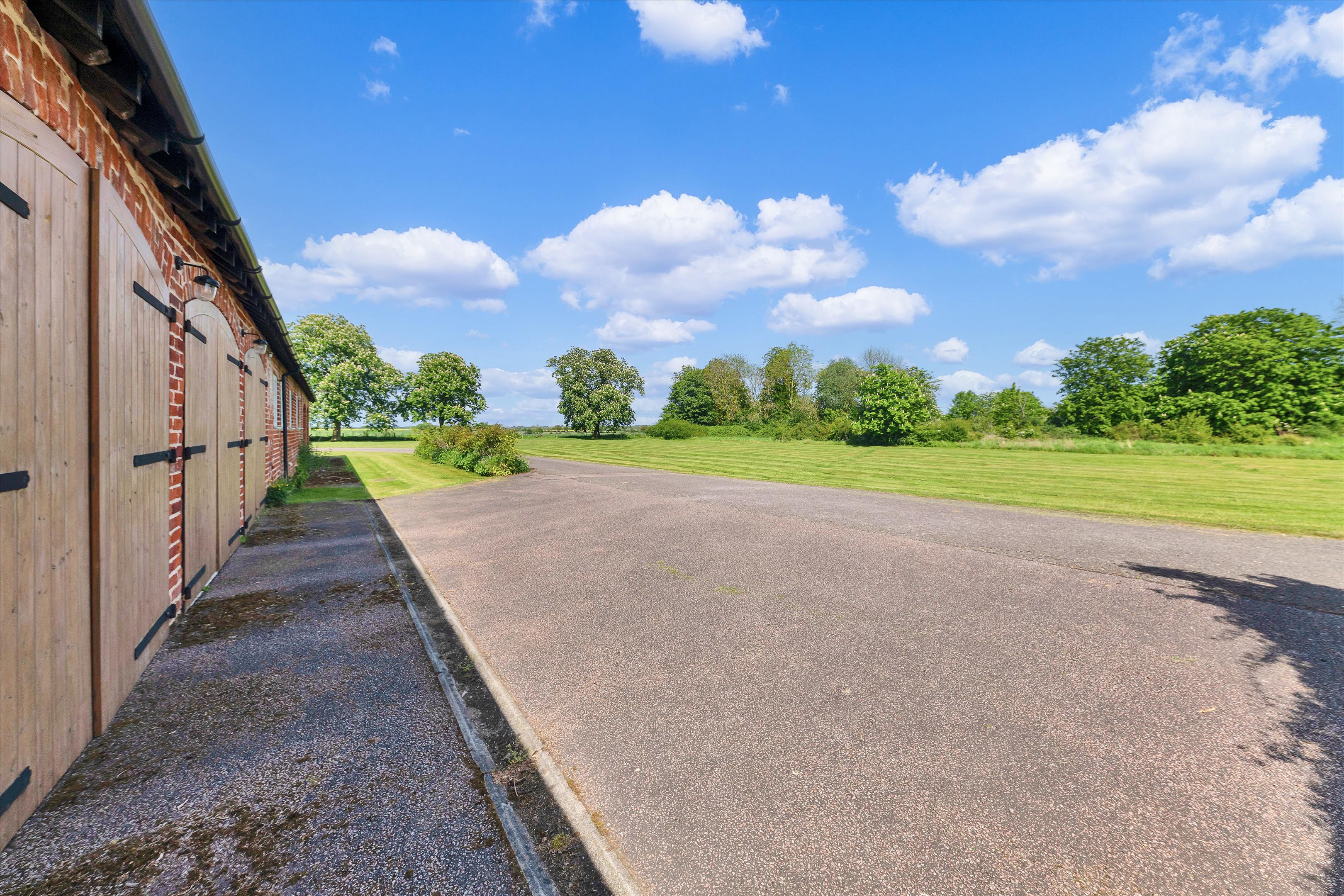 Caxton Road, Great Gransden, Sandy, Cambridgeshire, SG19
