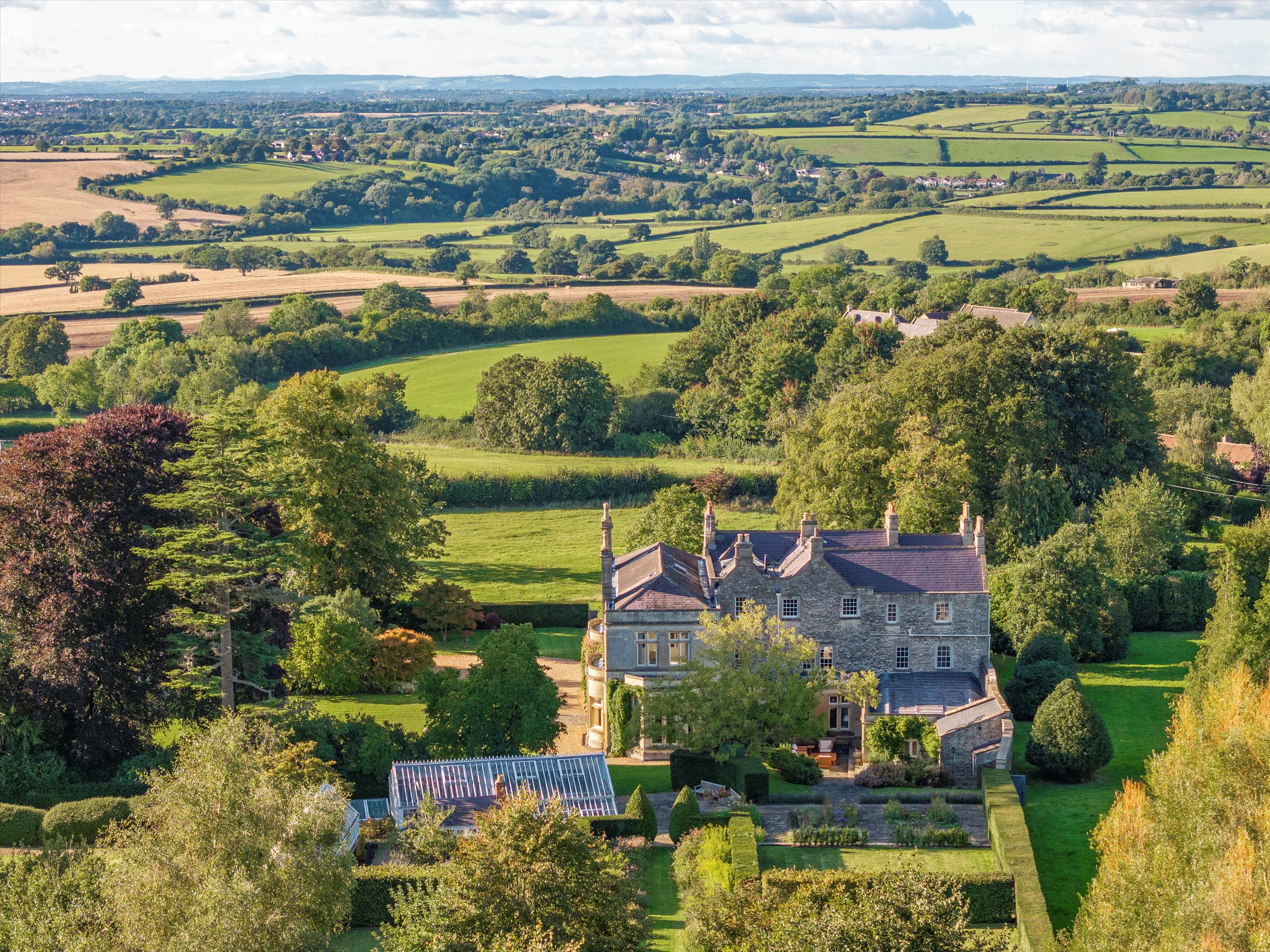Beach Lane, Beach, Nr Bath, BS30.