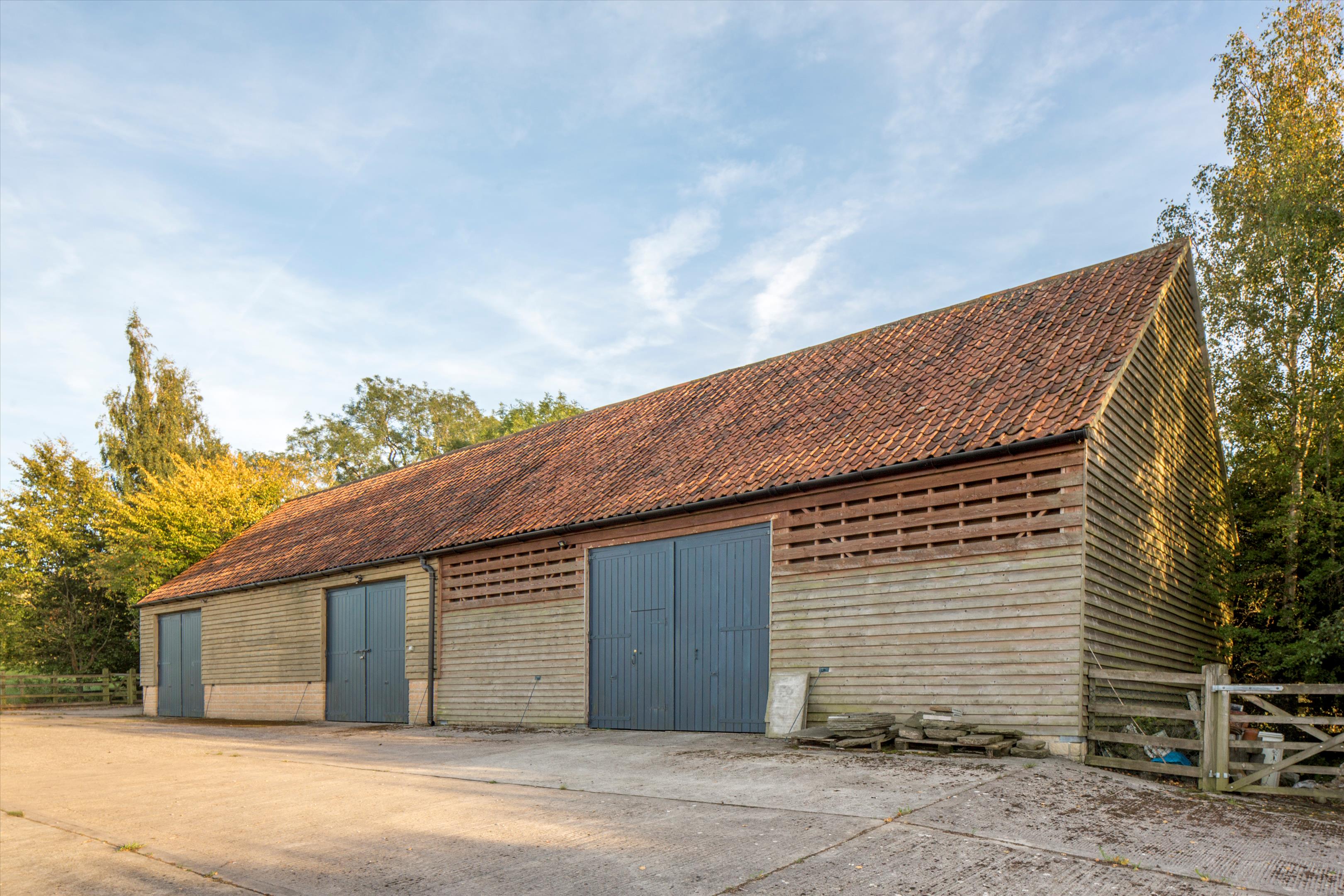 Beach Lane, Beach, Nr Bath, BS30.