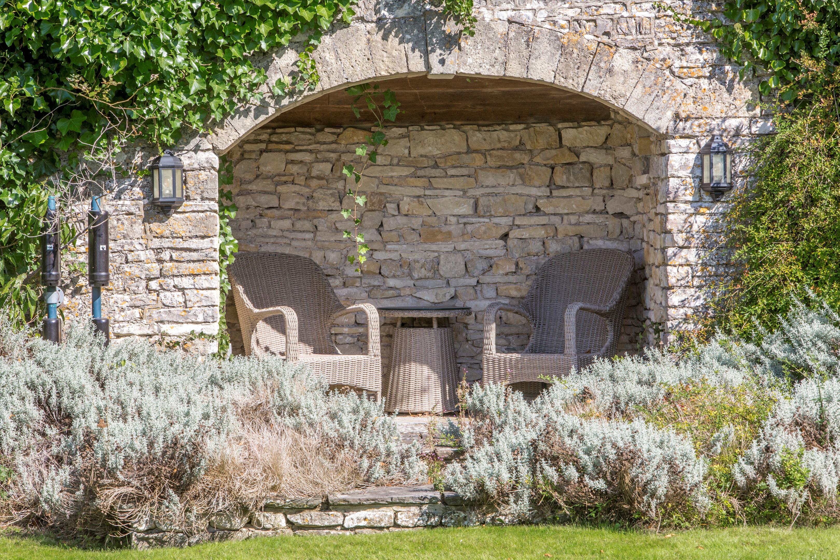 Beach Lane, Beach, Nr Bath, BS30.