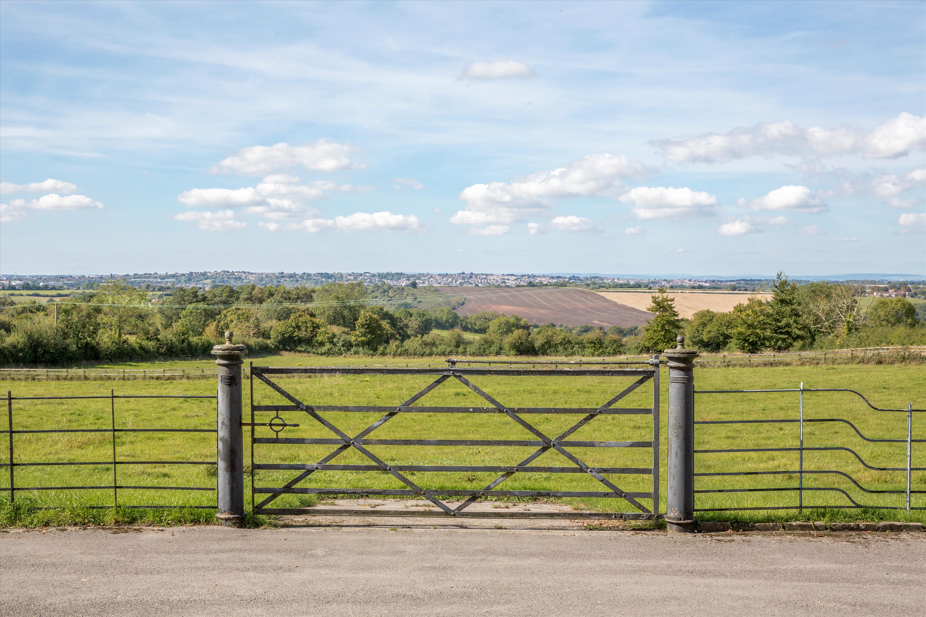 Beach Lane, Beach, Nr Bath, BS30.