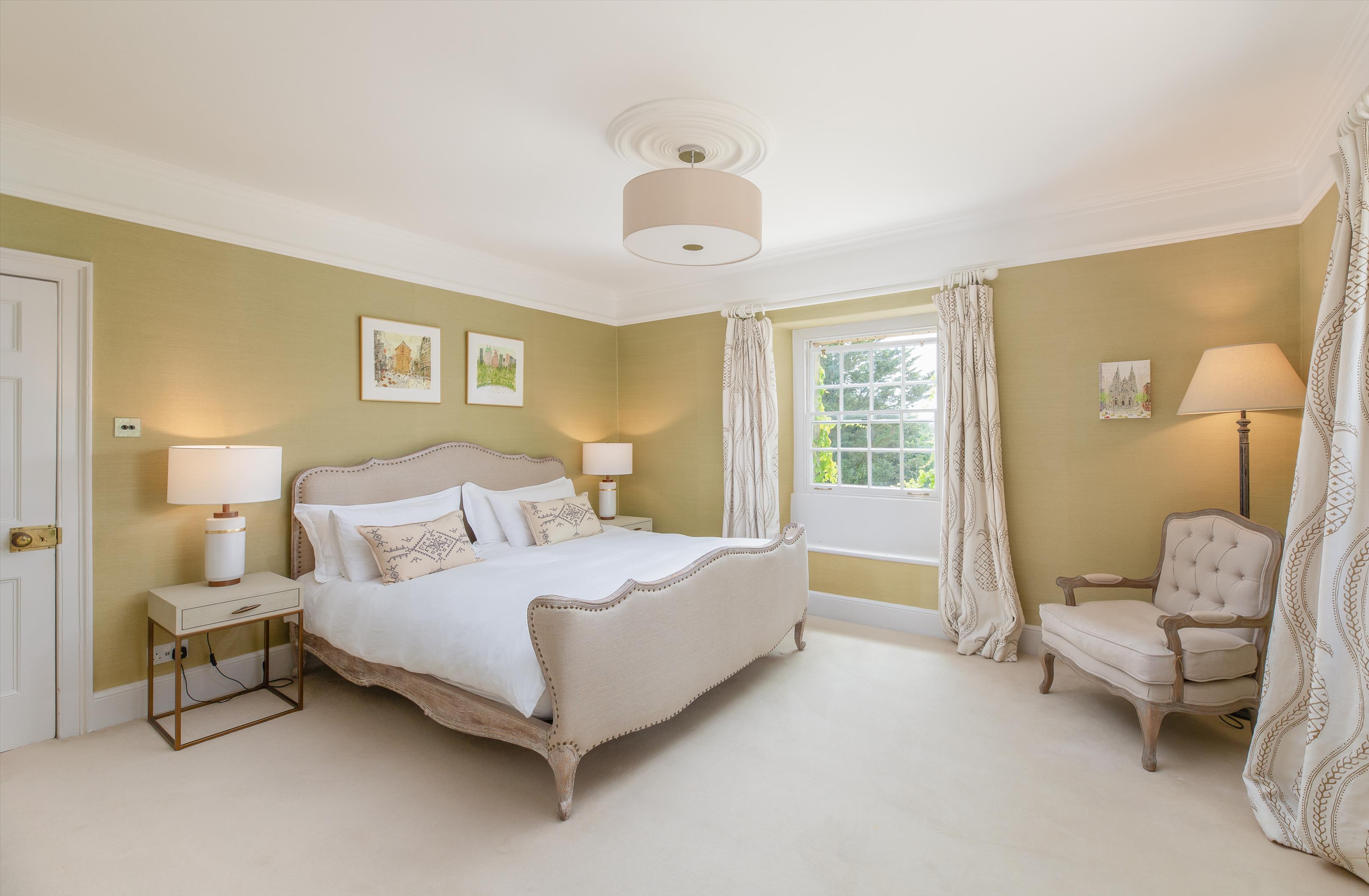 Burnett, Keynsham, Near Bath, BS31