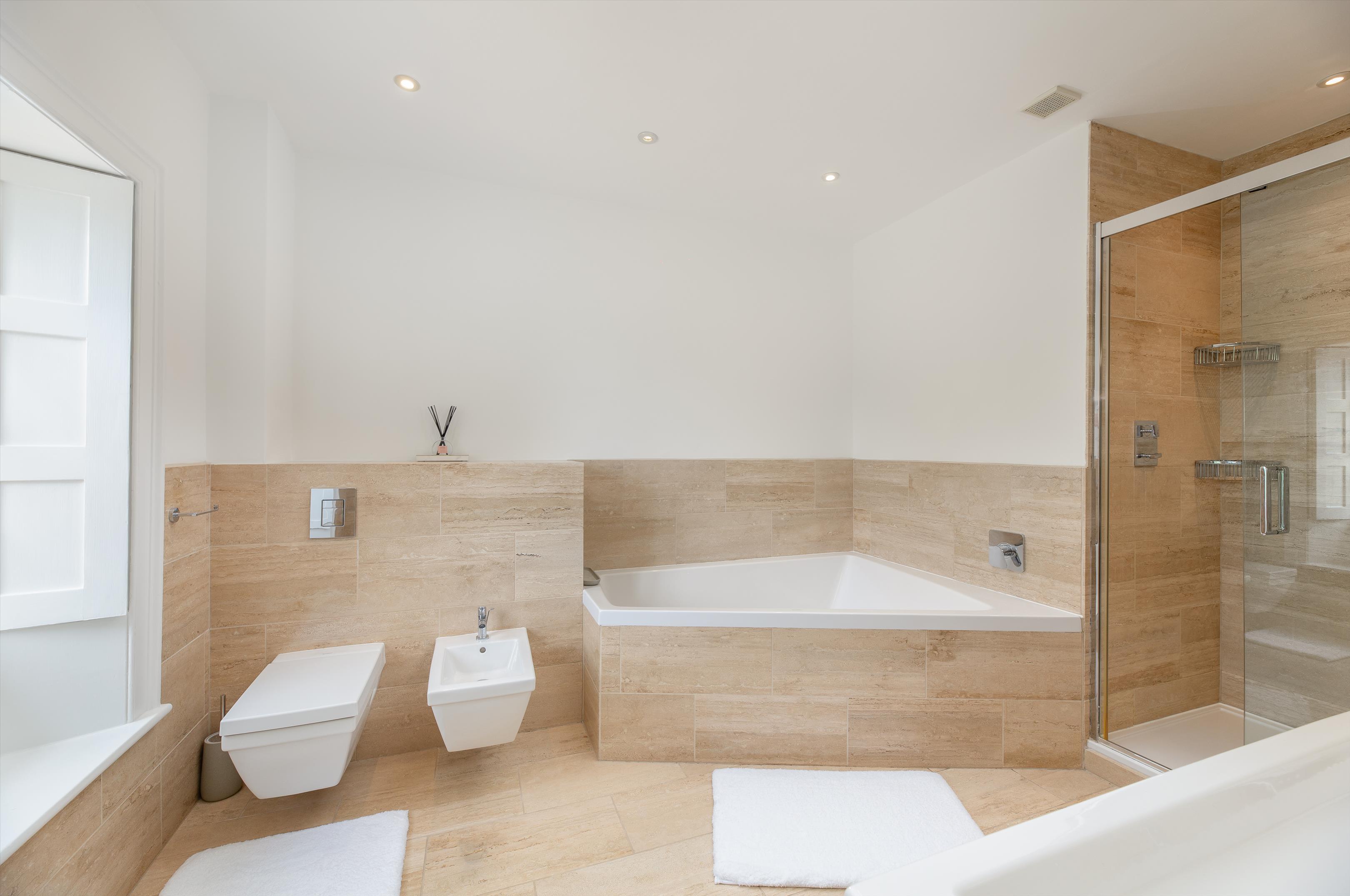 Burnett, Keynsham, Near Bath, BS31