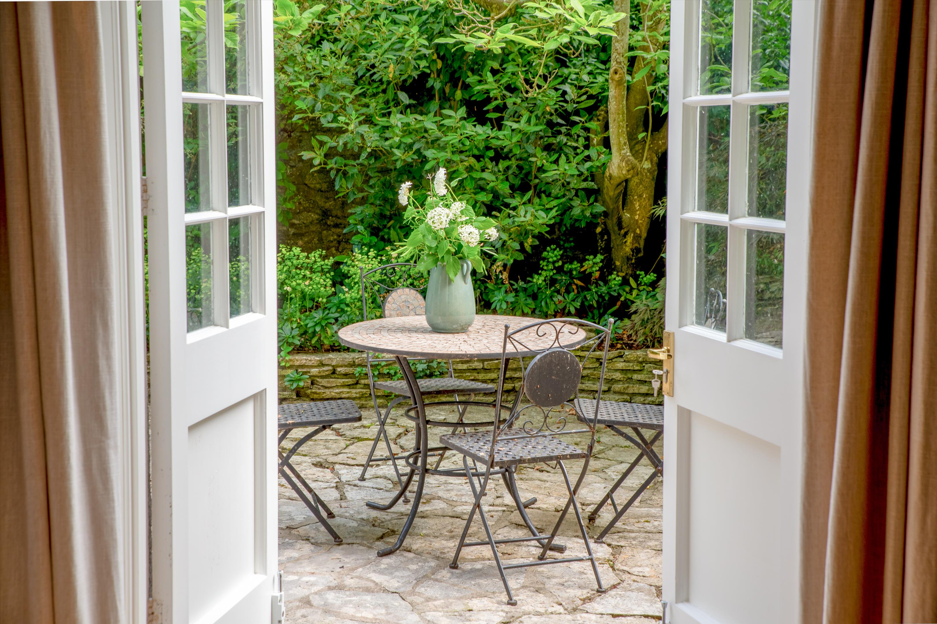 Burnett, Keynsham, Near Bath, BS31