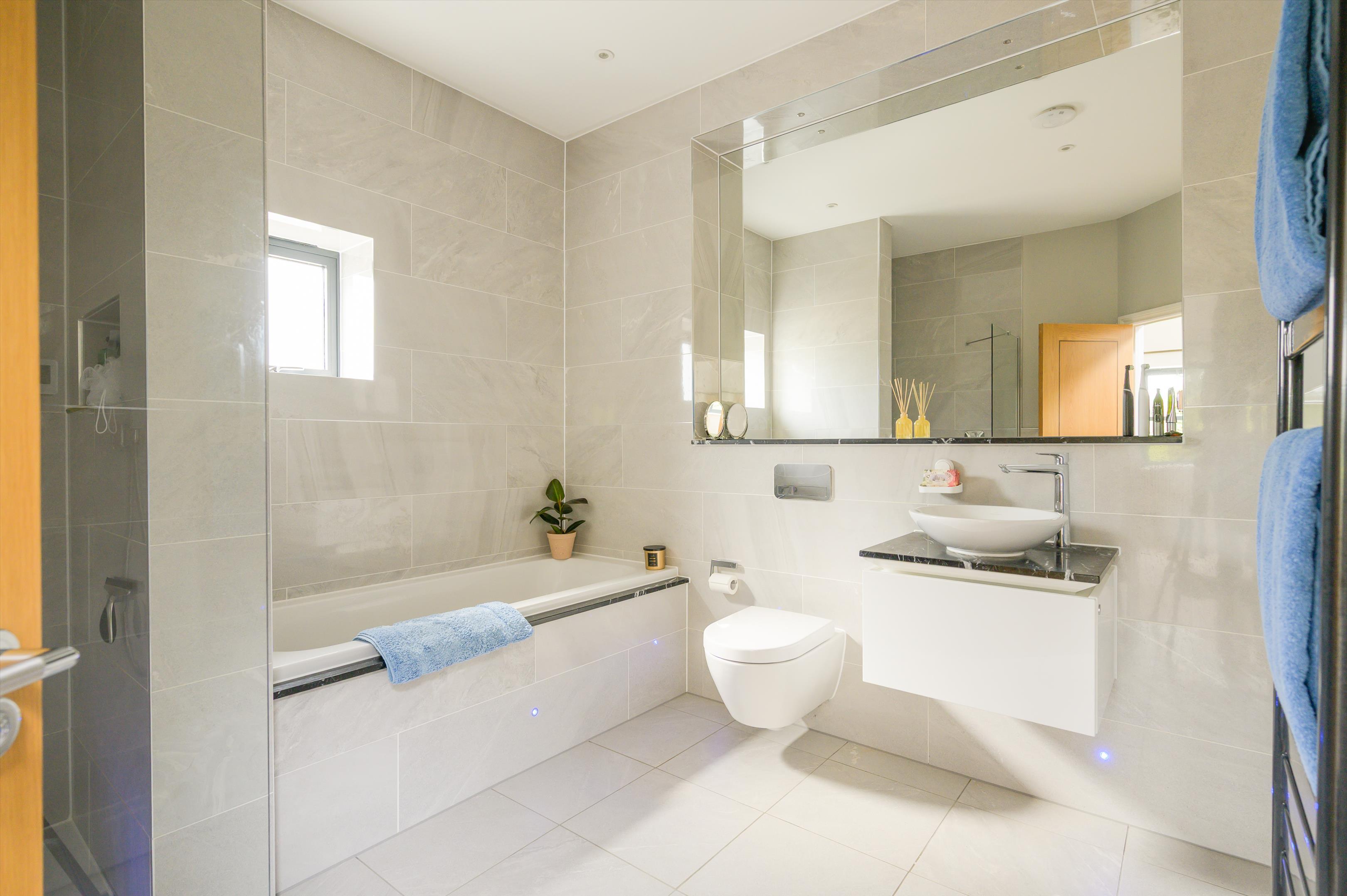 Vicarage Lane, Norton St. Philip, Bath, Somerset BA2