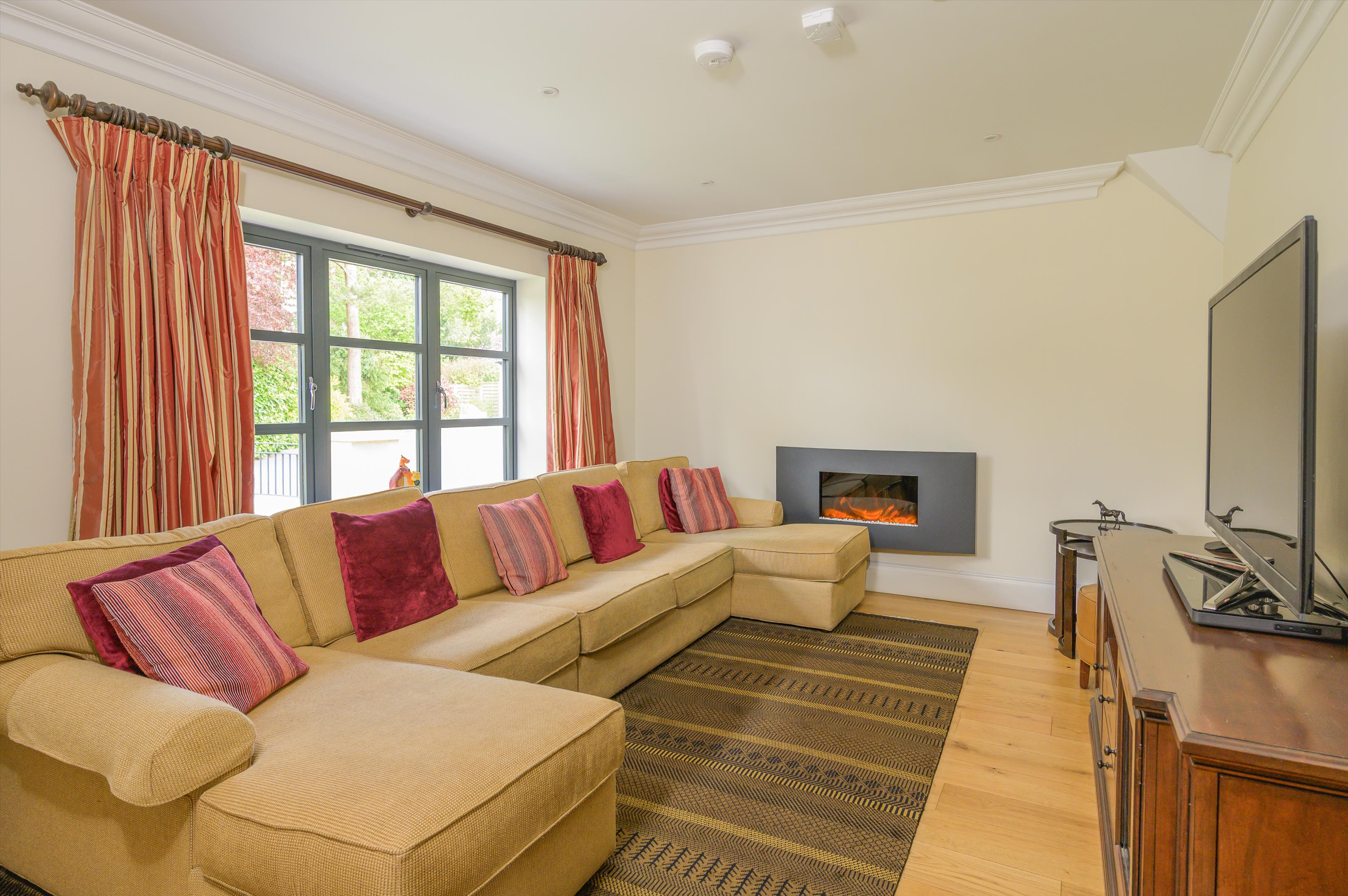 Vicarage Lane, Norton St. Philip, Bath, Somerset BA2