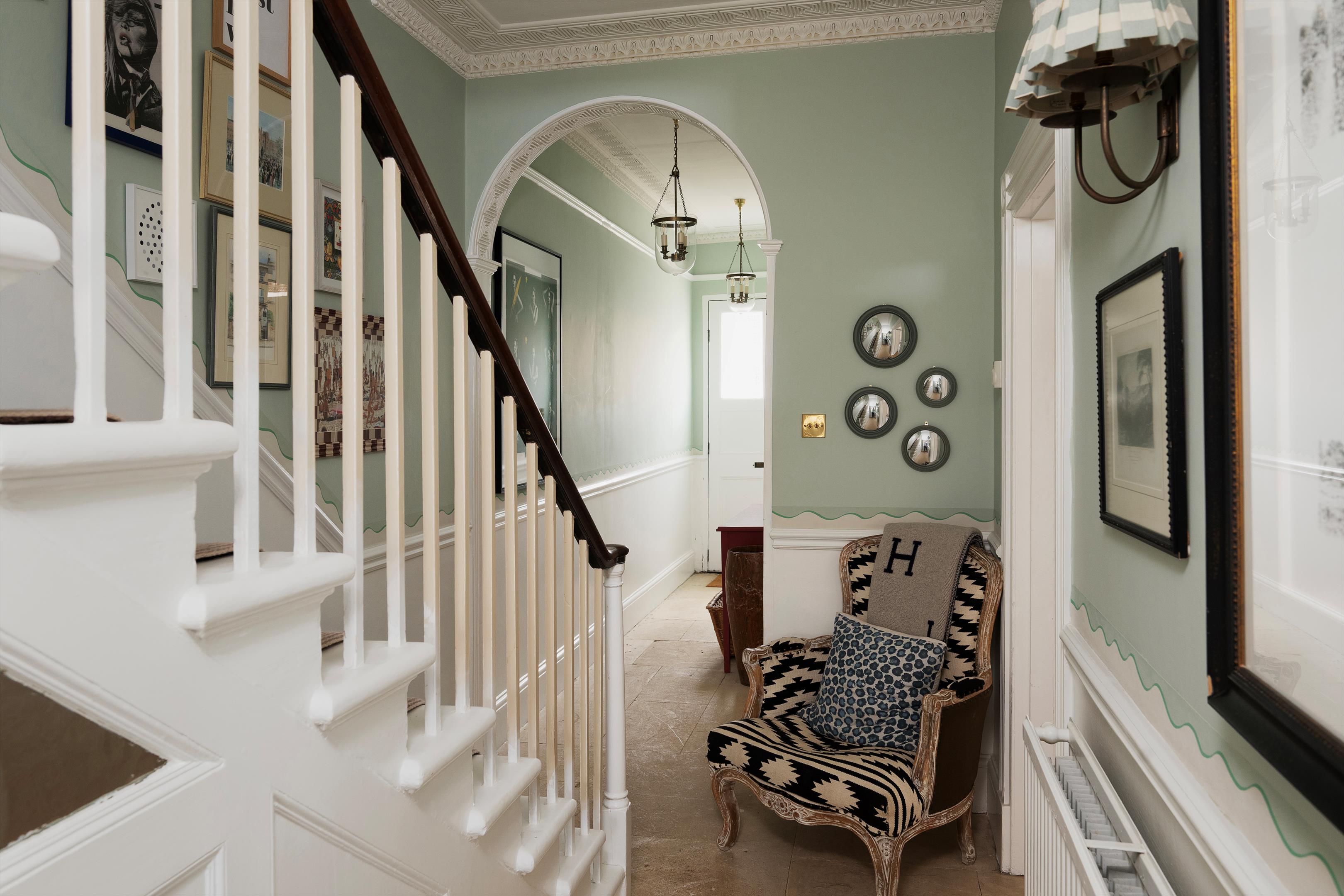 Dunsford Place, Bath, Somerset BA2