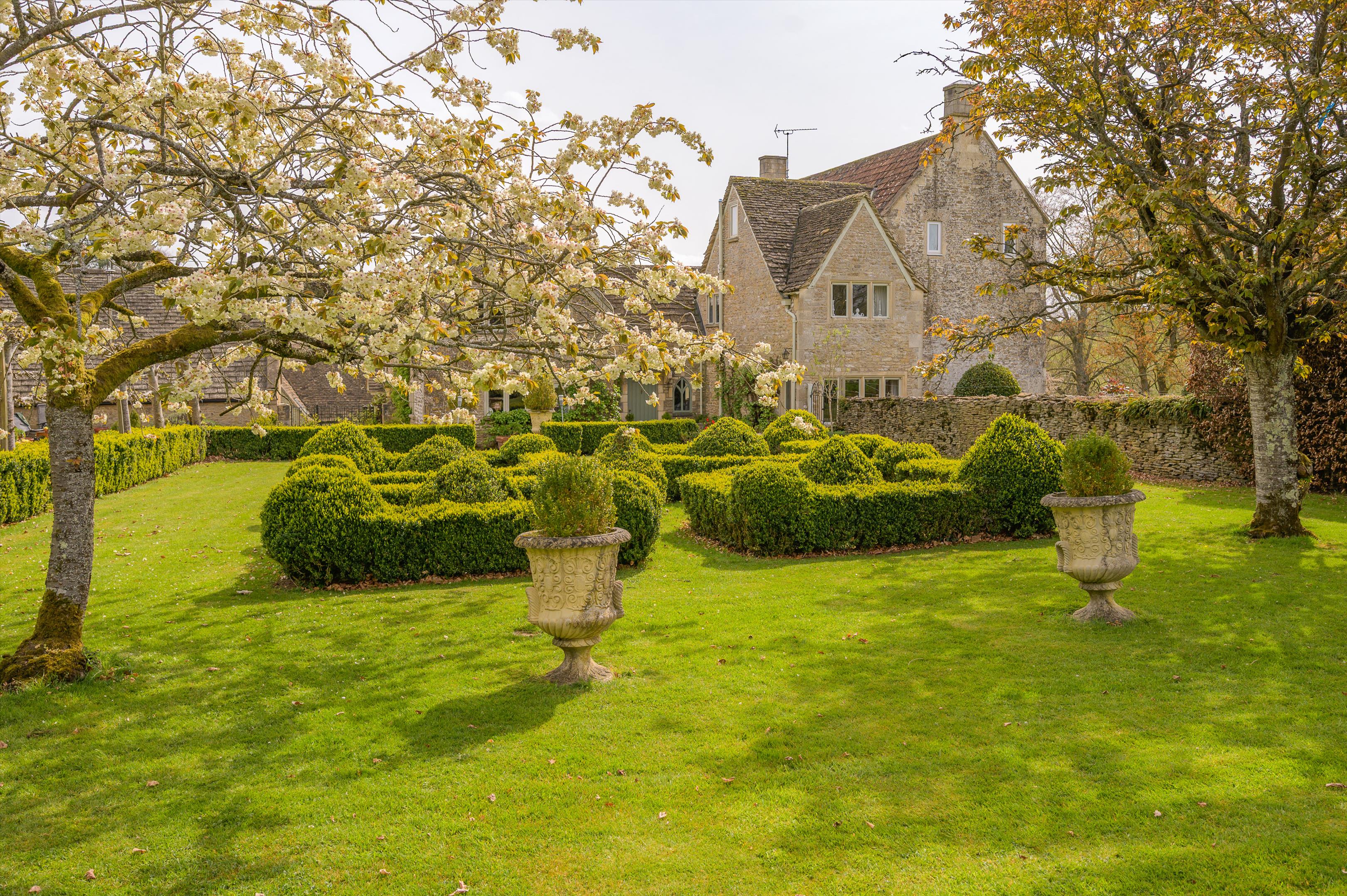 Lower Easton Piercy, Kington St. Michael, Chippenham, Wiltshire SN14