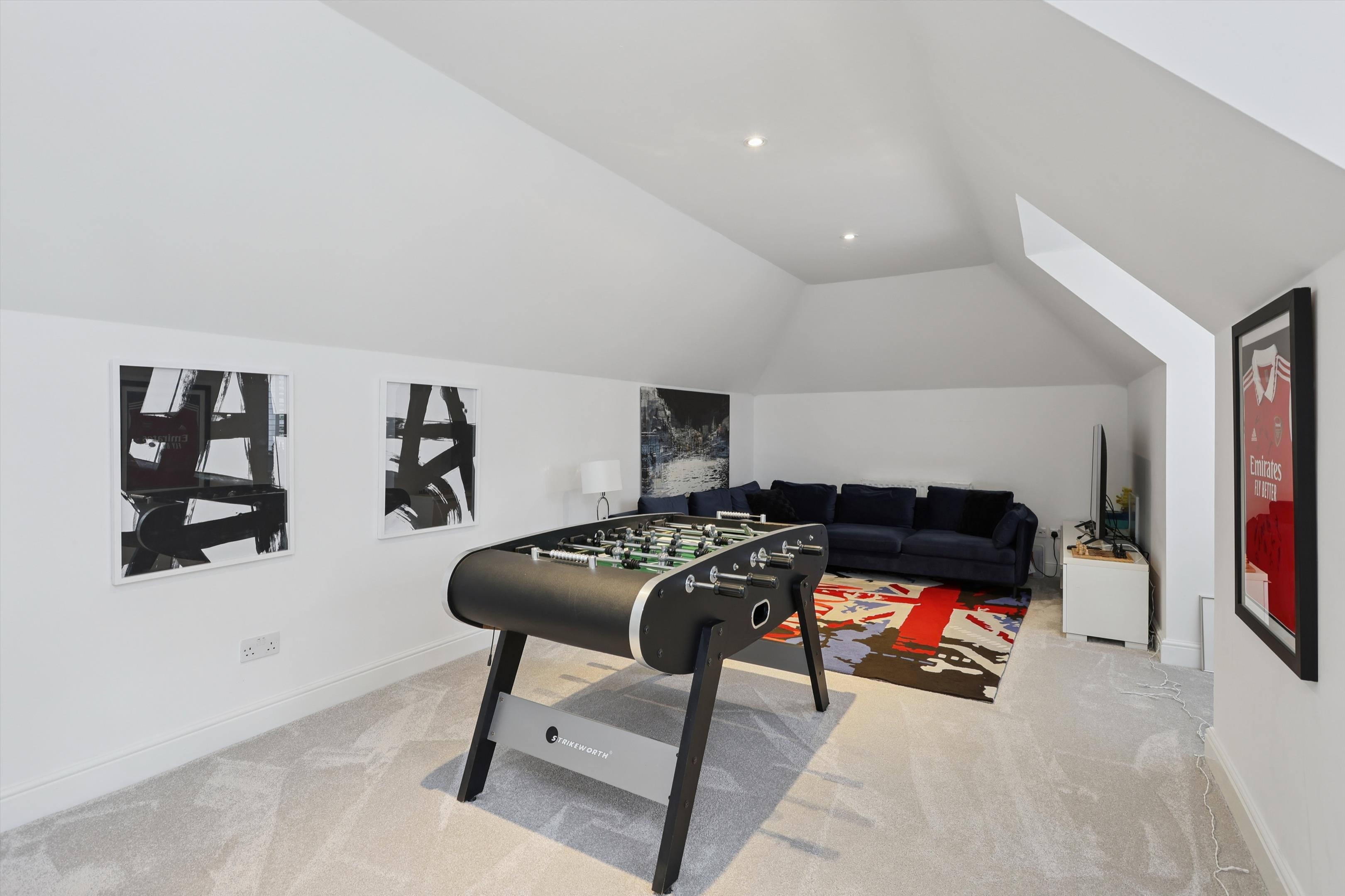 Percival Close, Oxshott, Surrey KT22