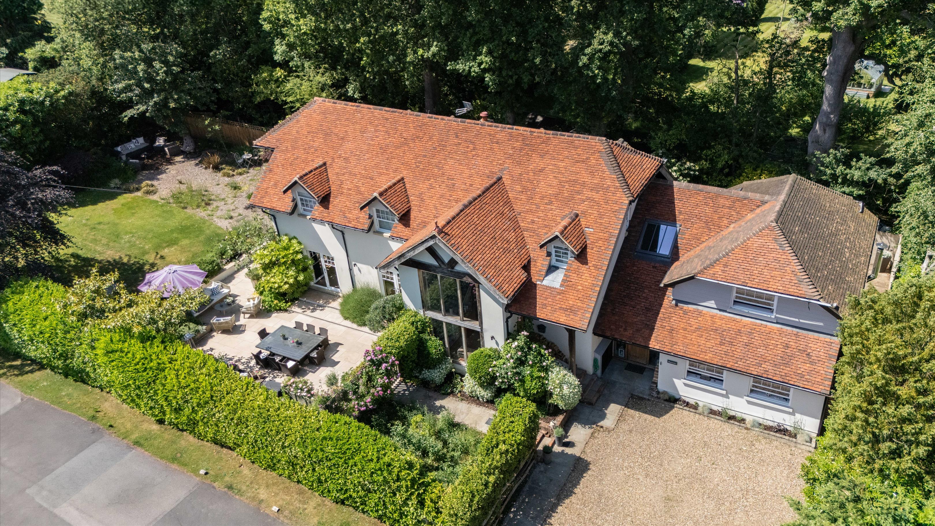 Heath View, East Horsley, Leatherhead, Surrey KT24