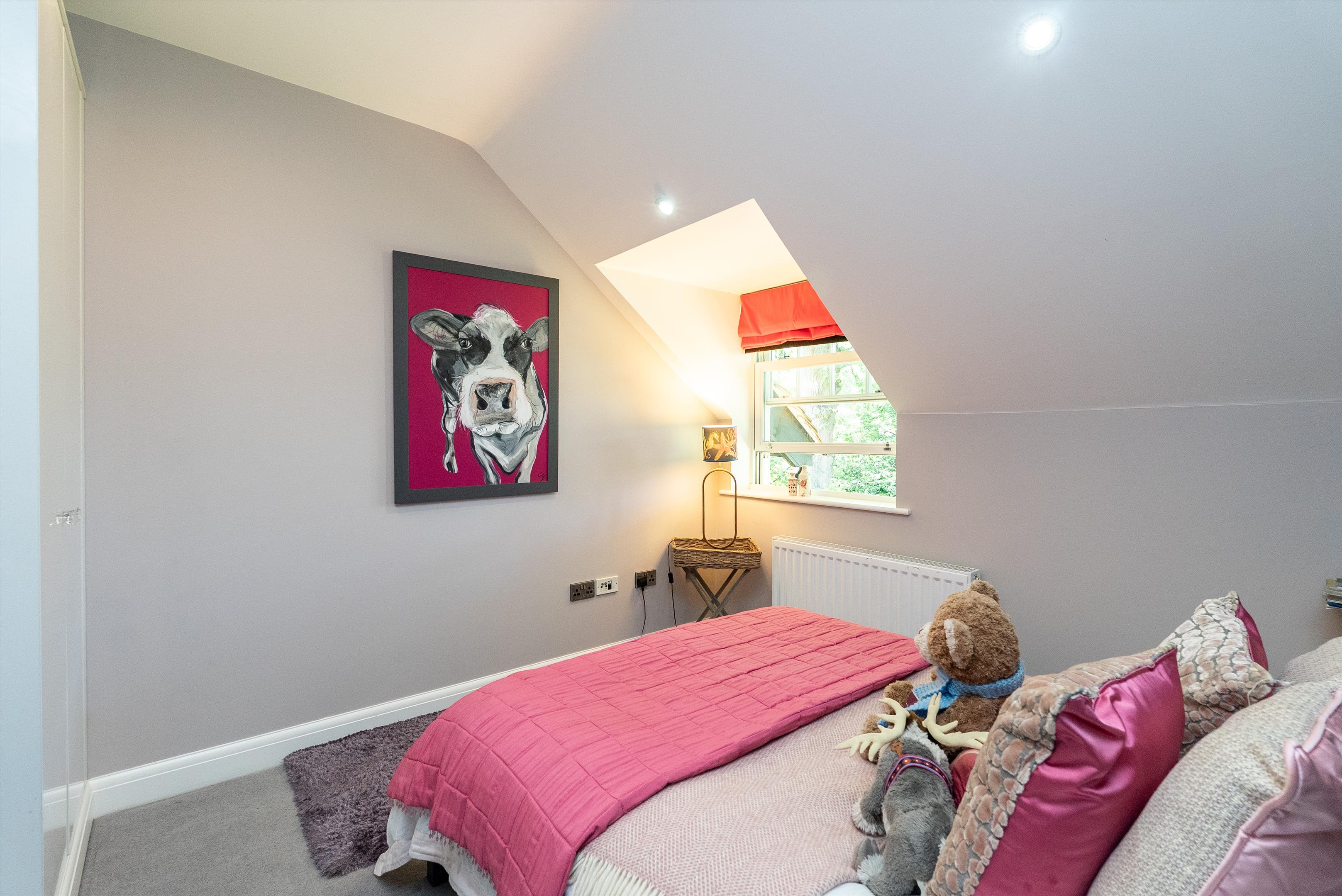 Heath View, East Horsley, Leatherhead, Surrey KT24