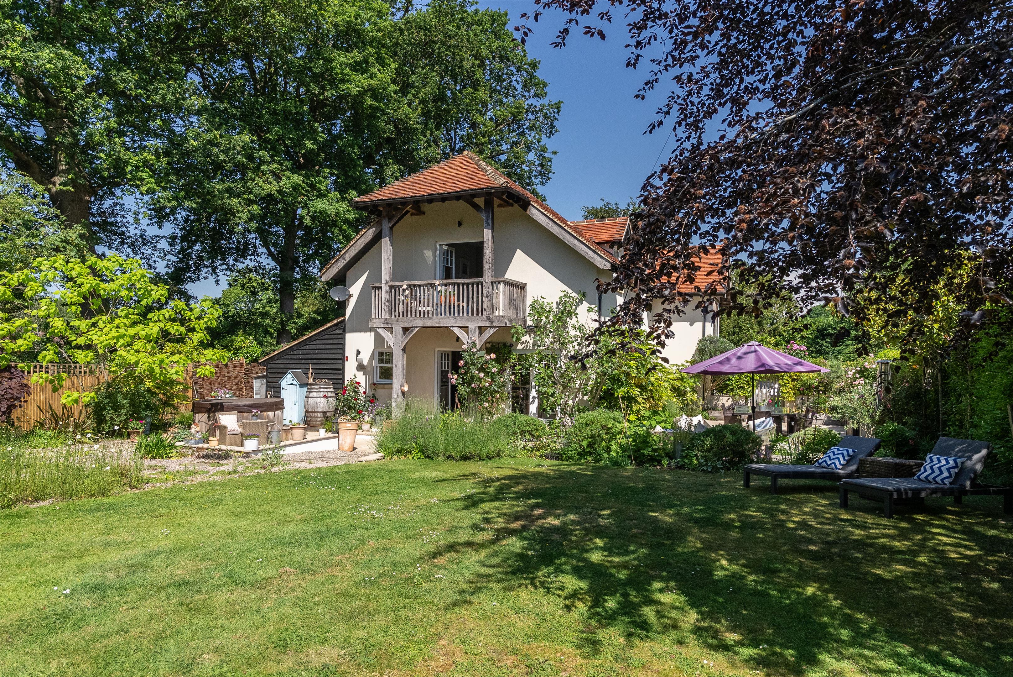 Heath View, East Horsley, Leatherhead, Surrey KT24