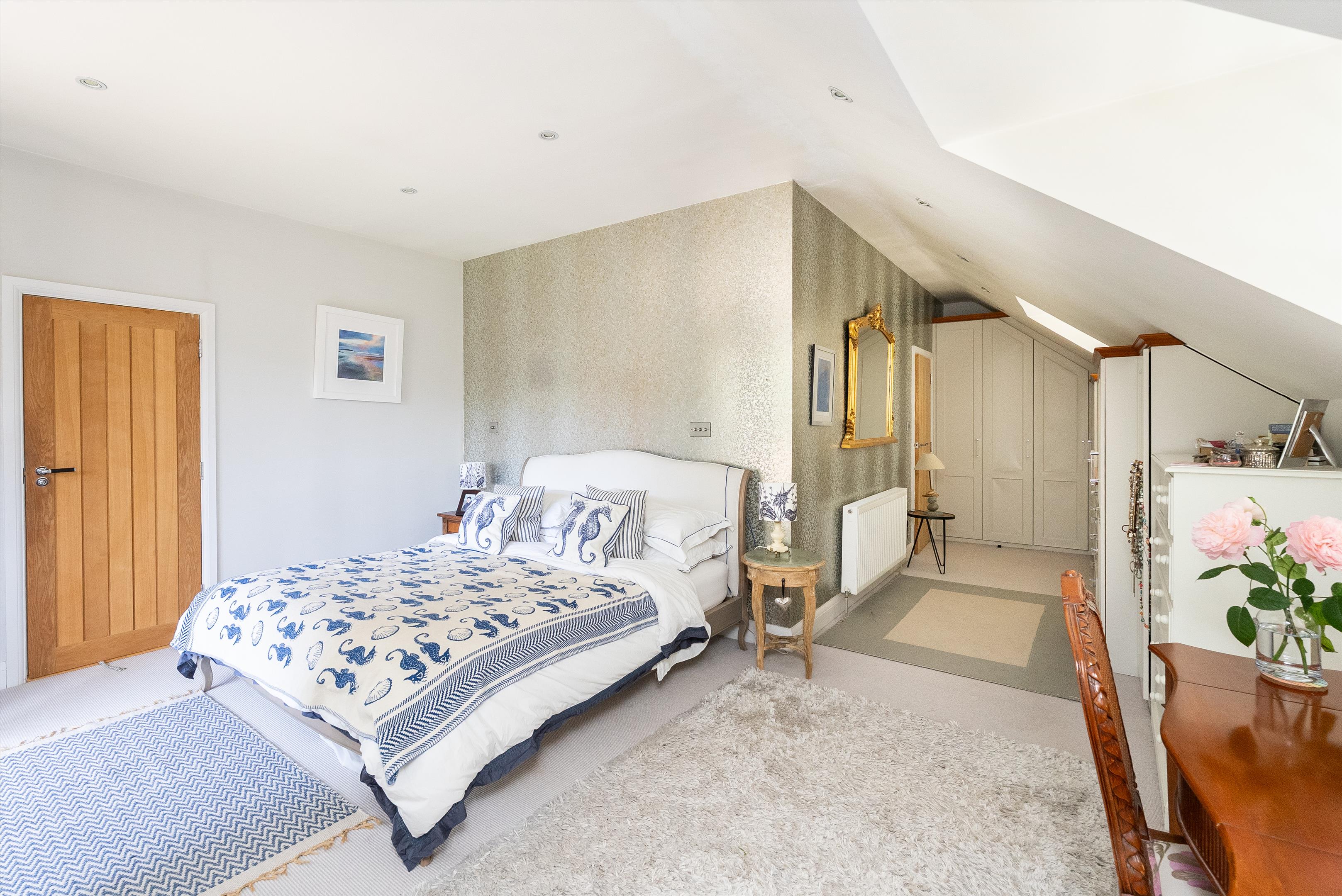 Heath View, East Horsley, Leatherhead, Surrey KT24