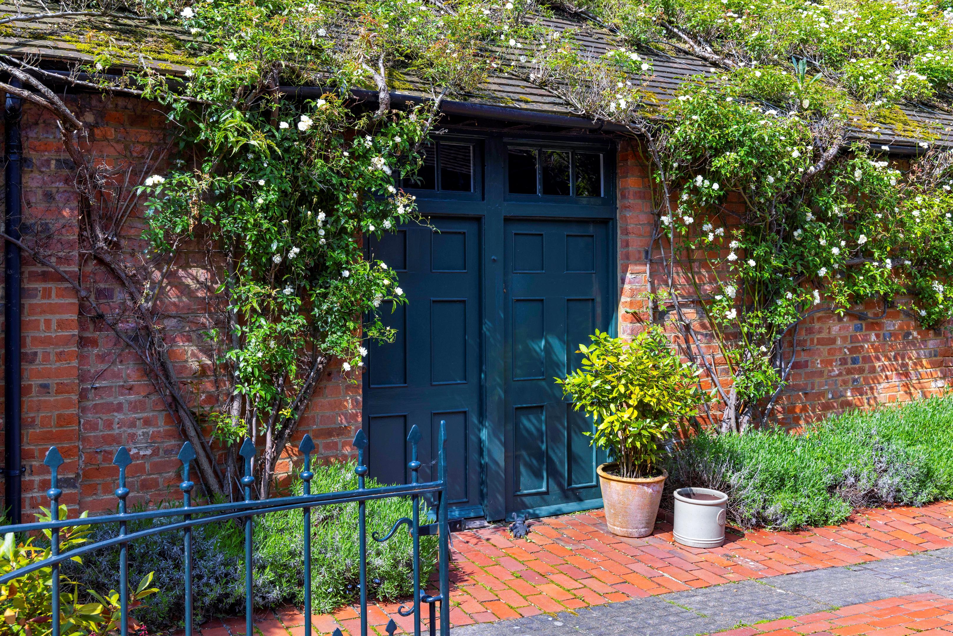 Mill Road, Cobham, Surrey, KT11