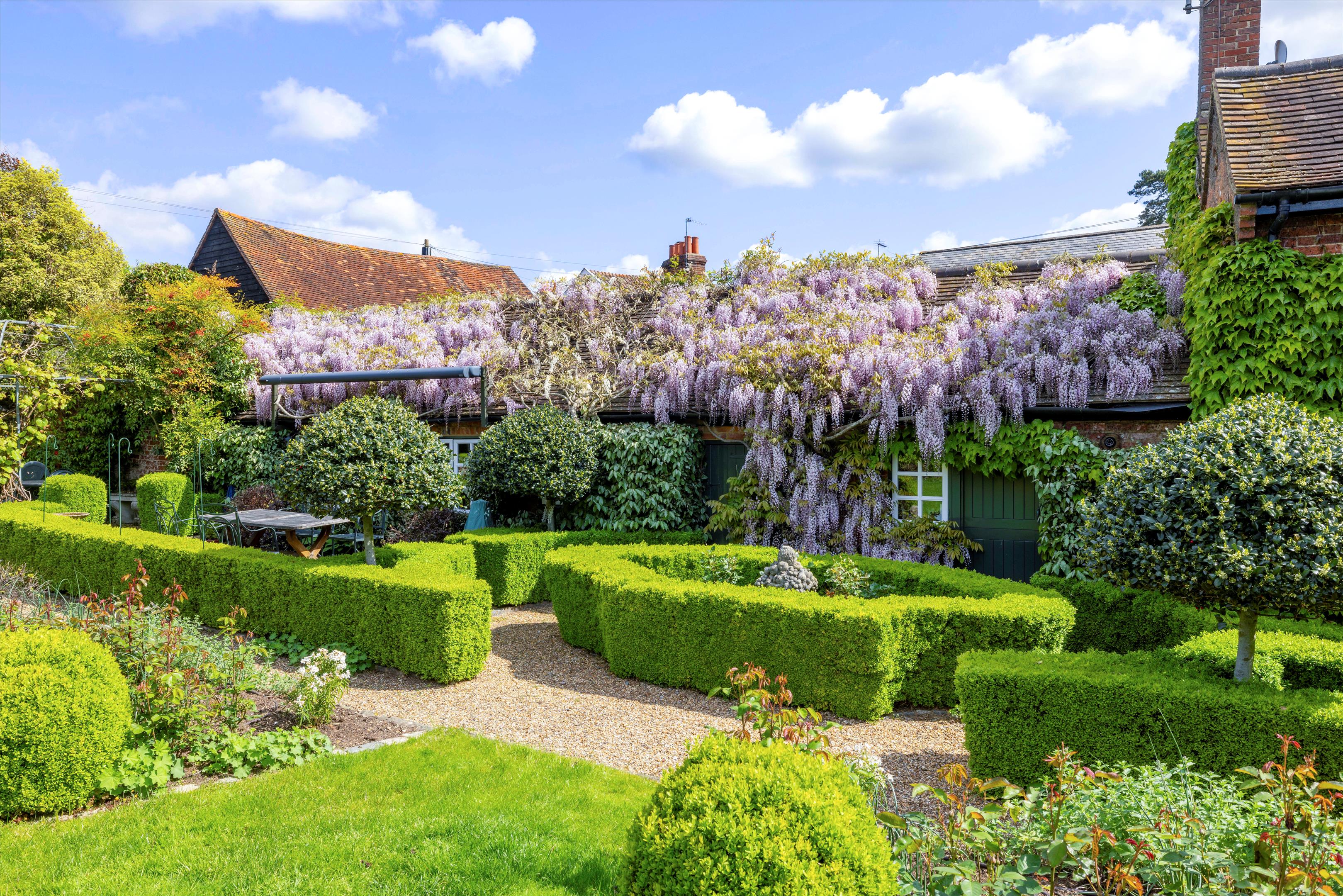 Mill Road, Cobham, Surrey, KT11