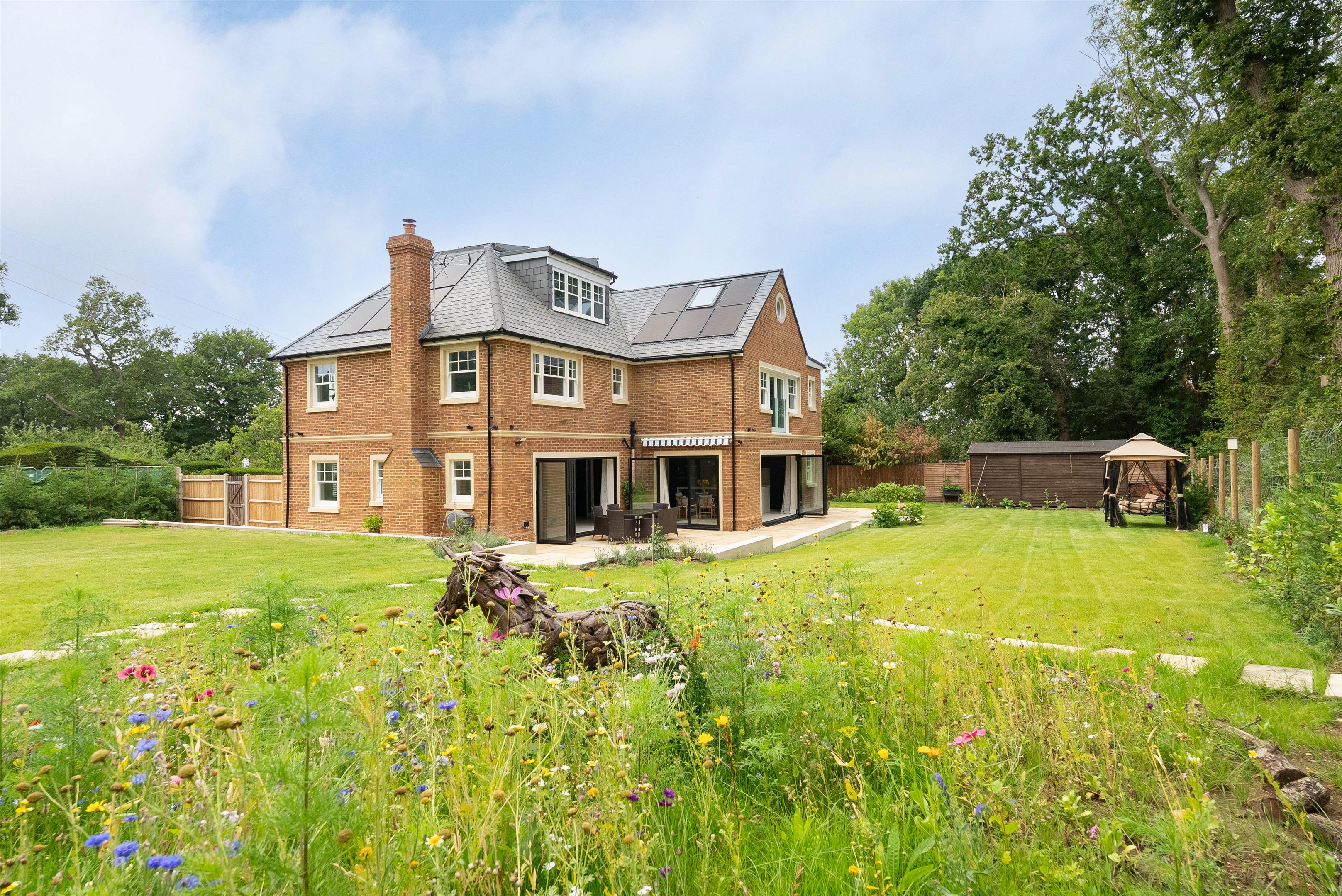 Heath View, East Horsley, Leatherhead, Surrey, KT24.