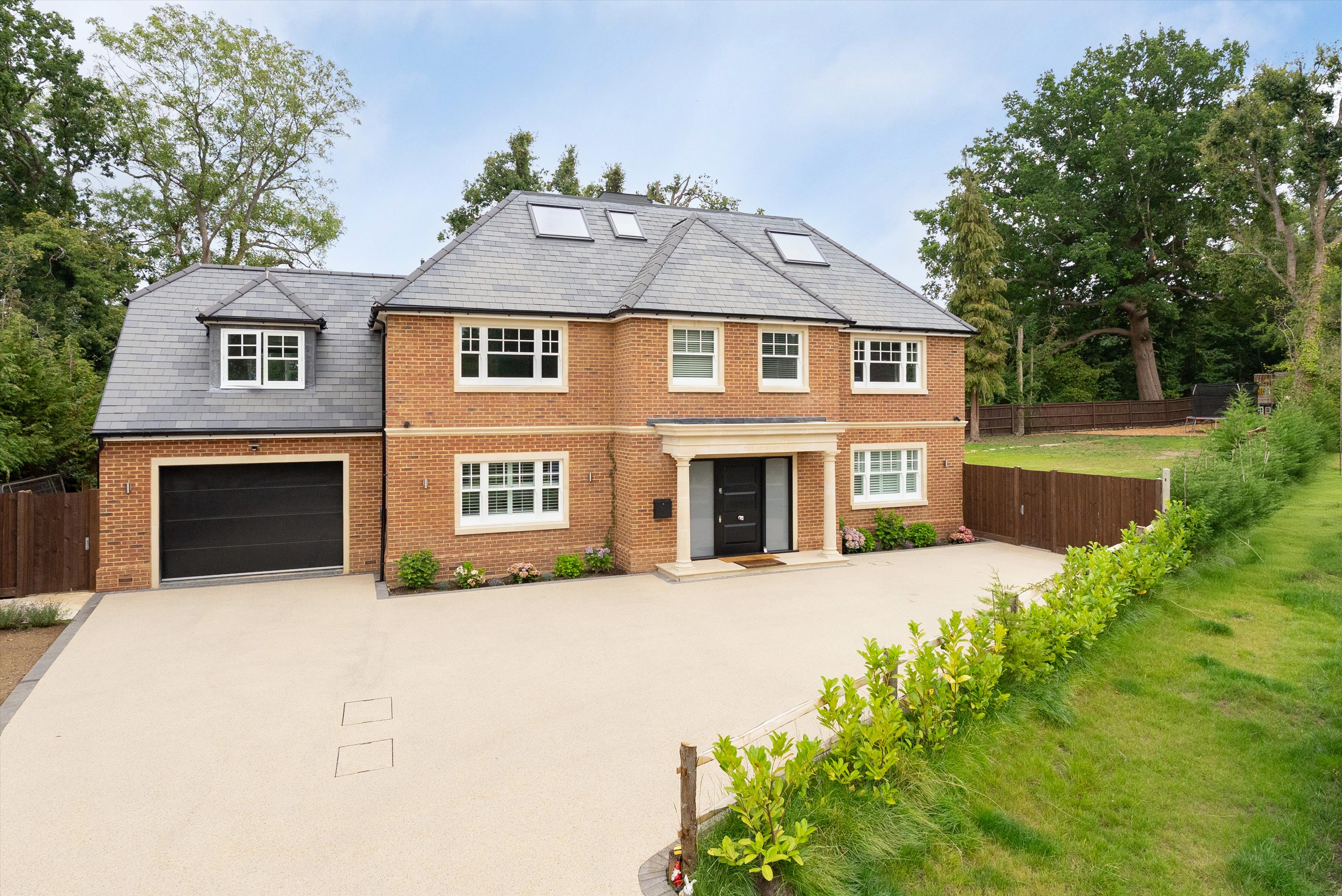 Heath View, East Horsley, Leatherhead, Surrey, KT24.