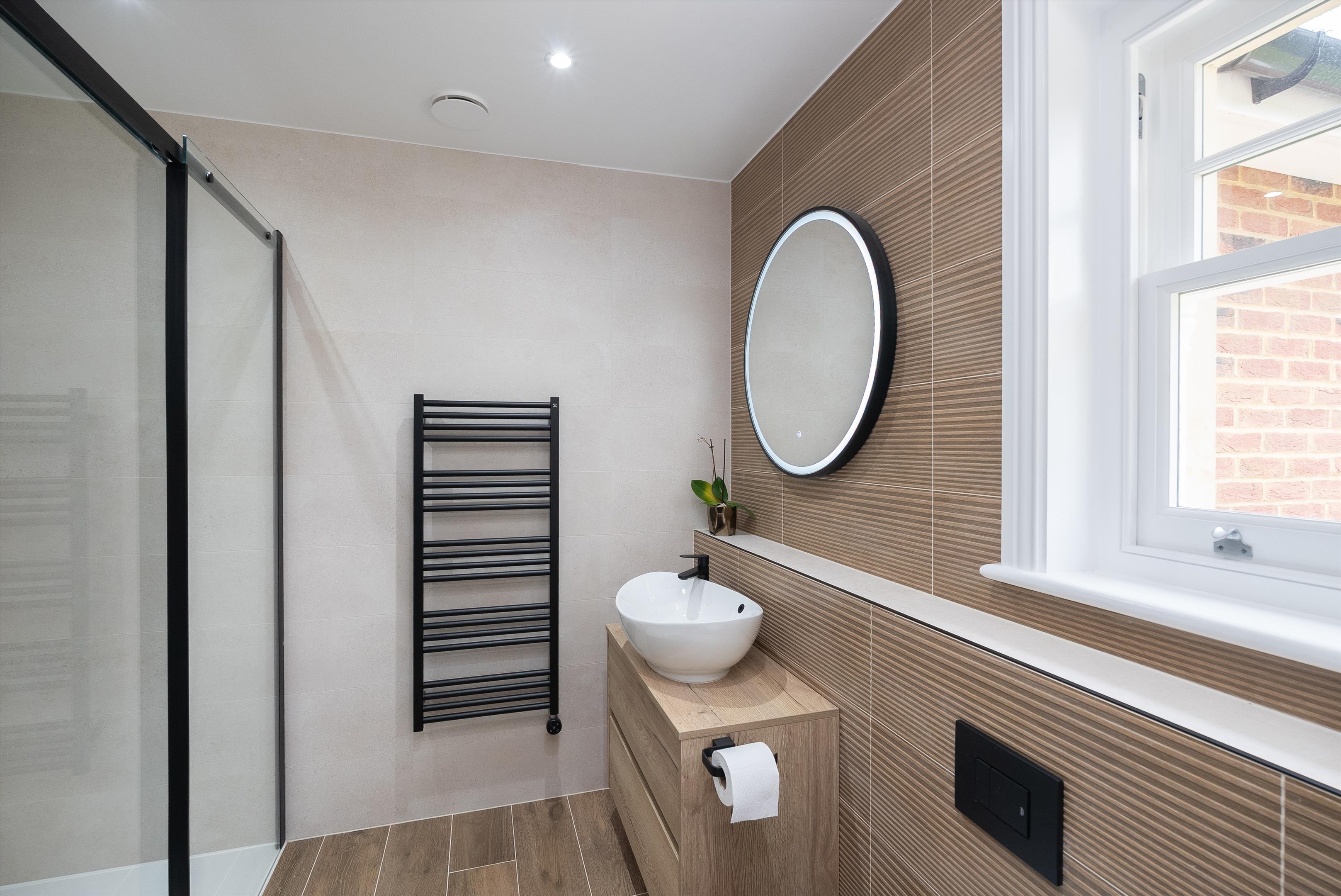 Heath View, East Horsley, Leatherhead, Surrey, KT24.