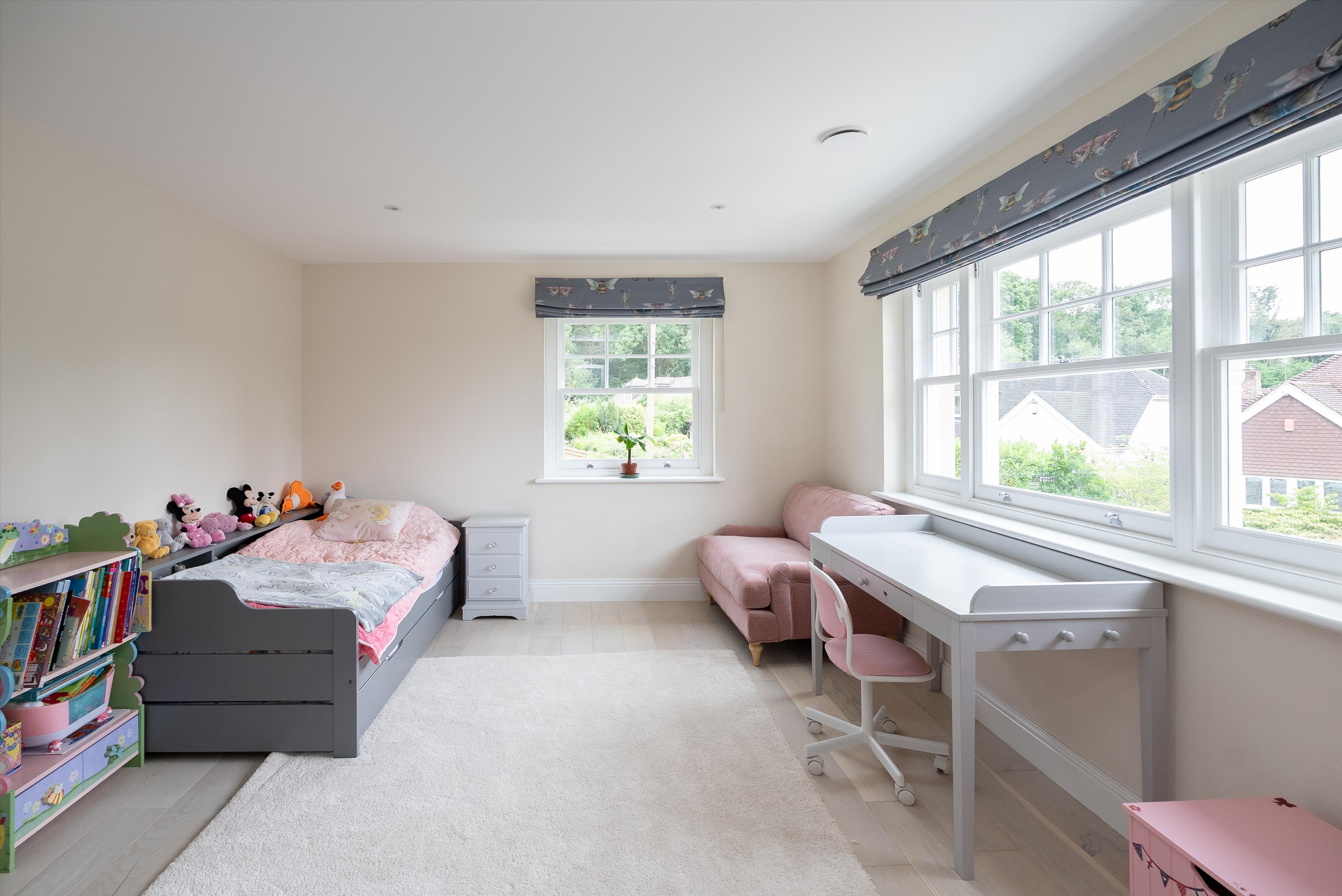 Heath View, East Horsley, Leatherhead, Surrey, KT24.