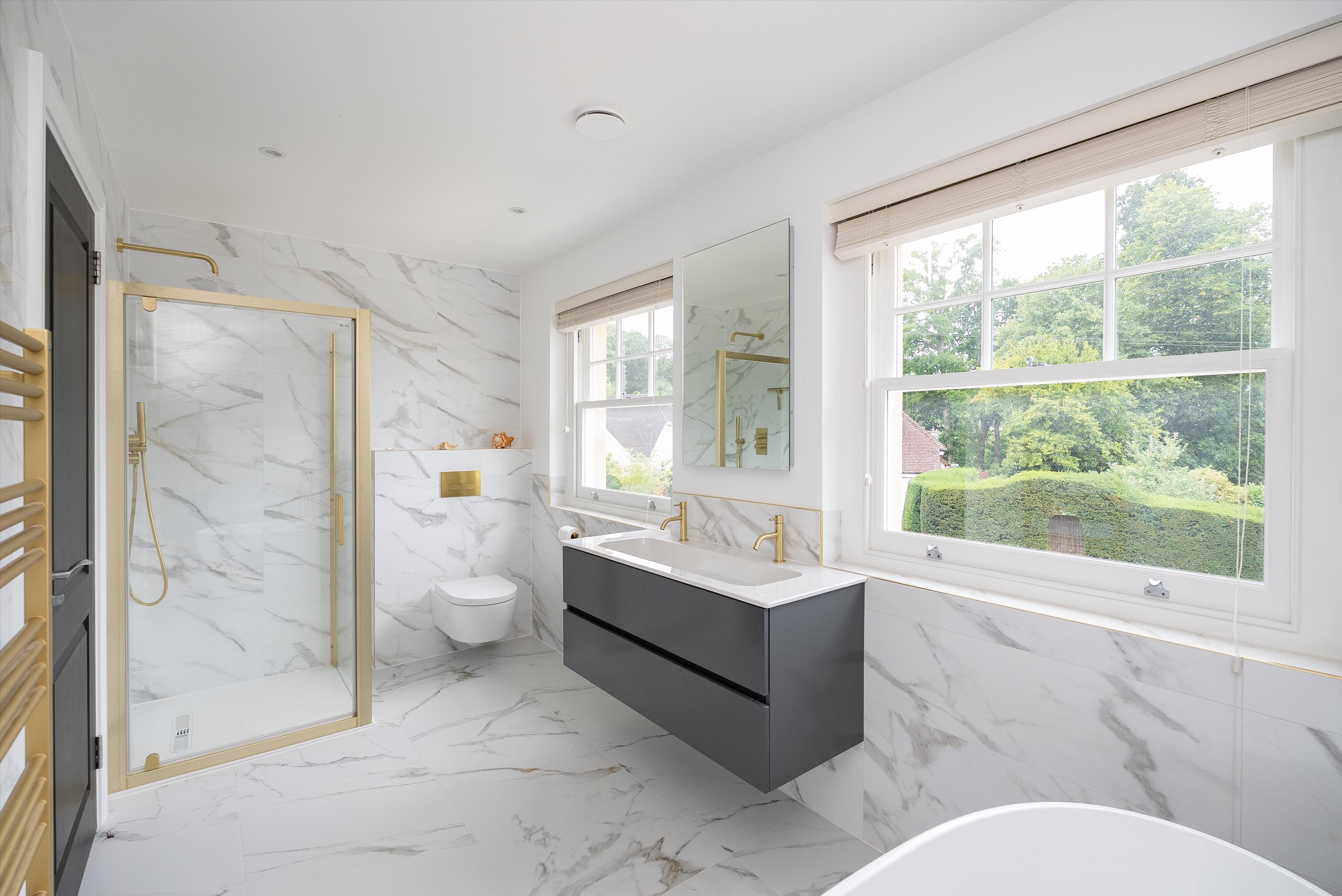 Heath View, East Horsley, Leatherhead, Surrey, KT24.