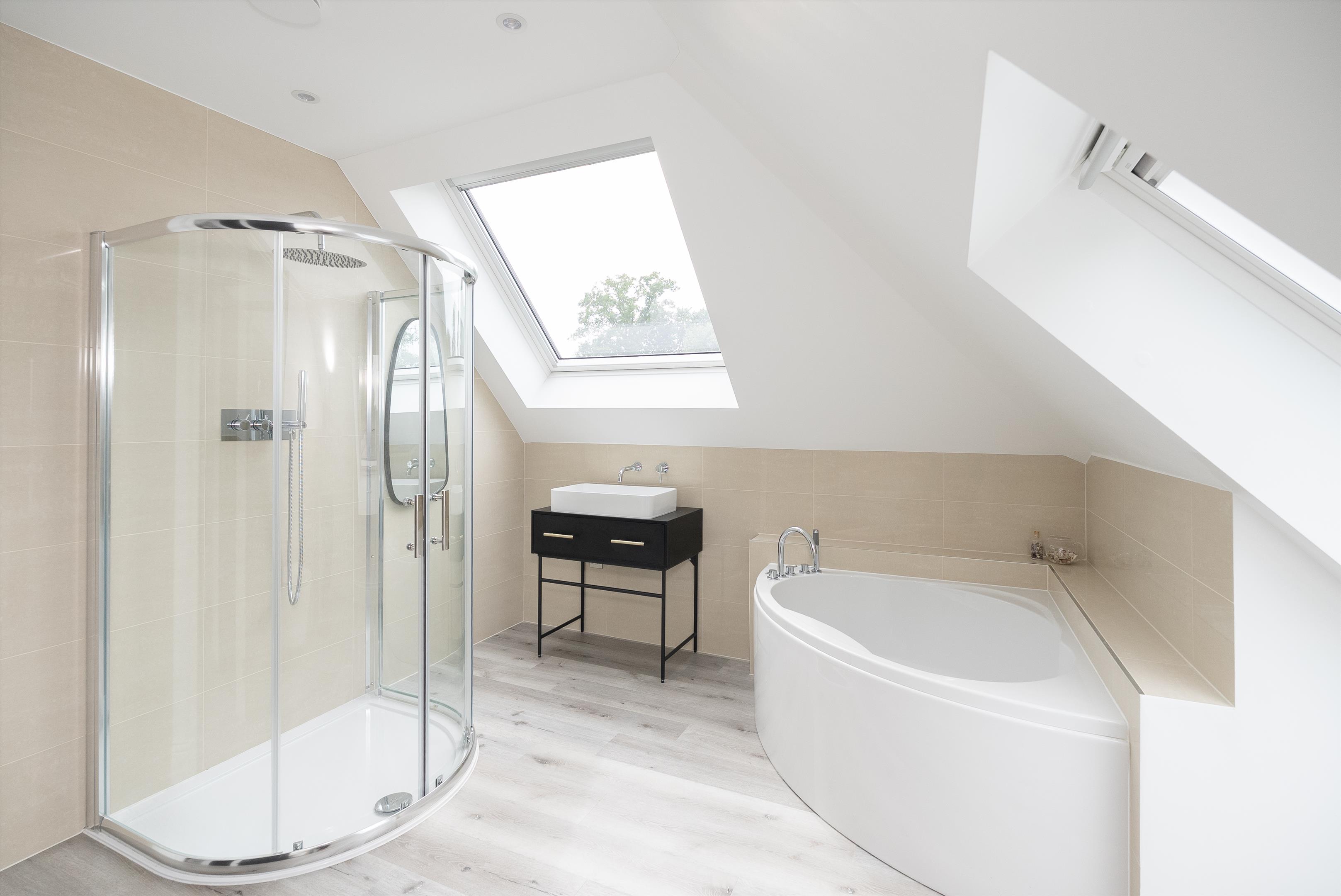 Heath View, East Horsley, Leatherhead, Surrey, KT24.