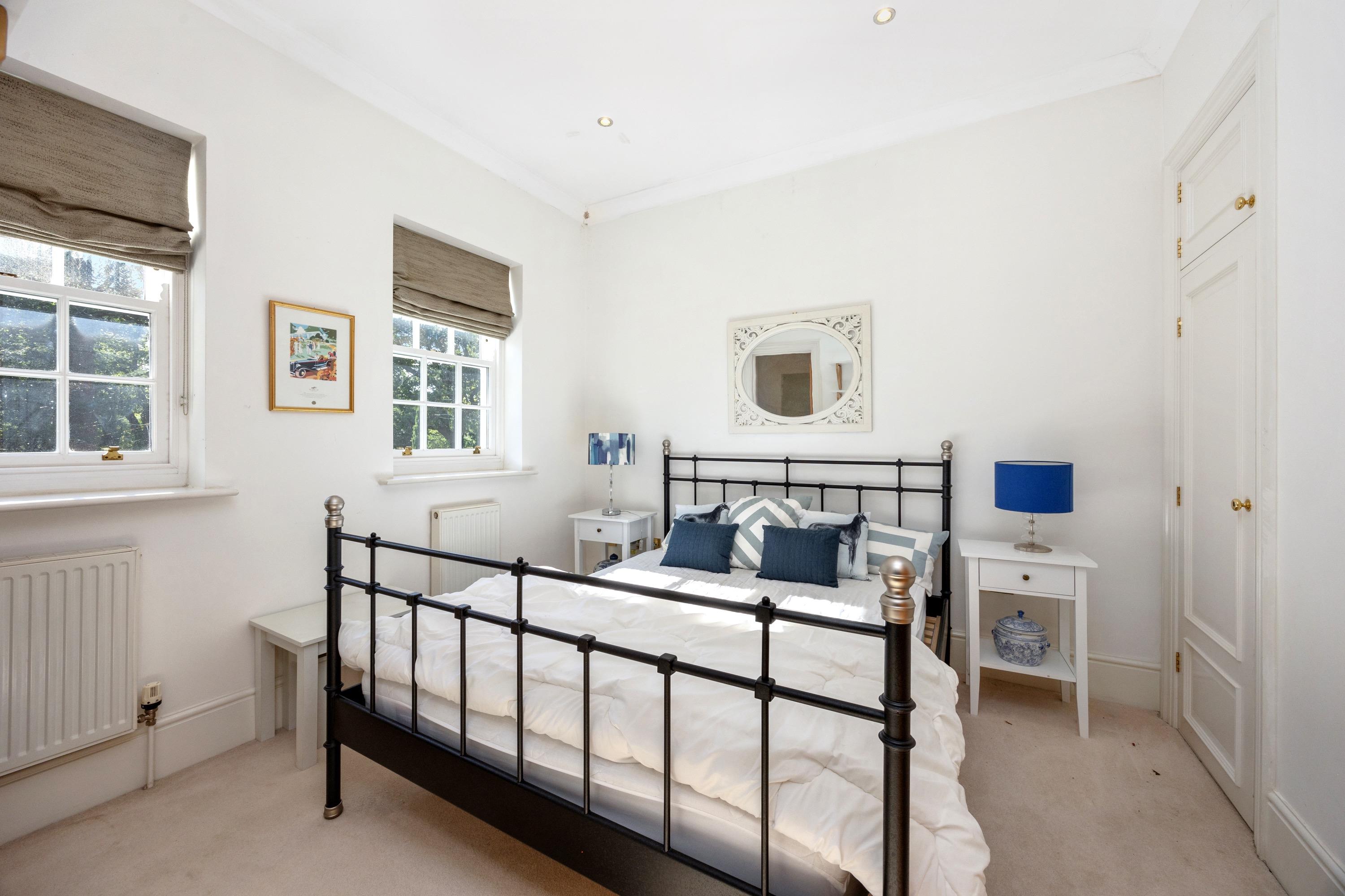 Pachesham Park, Leatherhead, Surrey, KT22