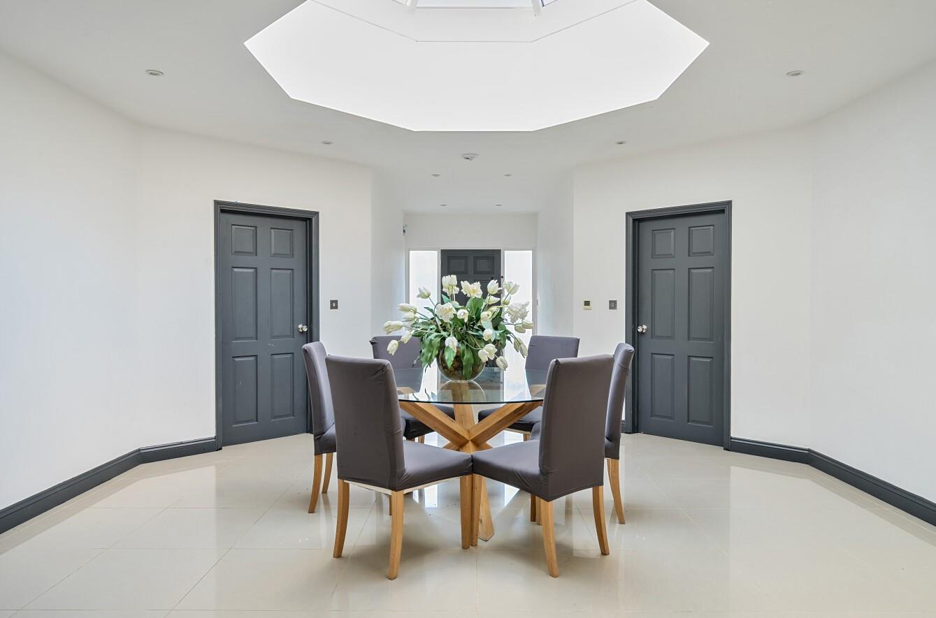 Pachesham Park, Leatherhead, Surrey, KT22