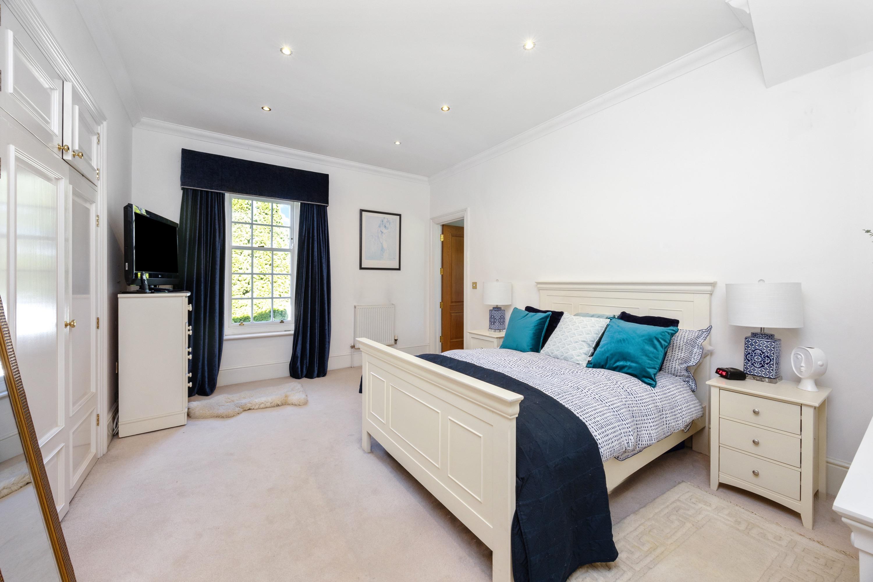 Pachesham Park, Leatherhead, Surrey, KT22