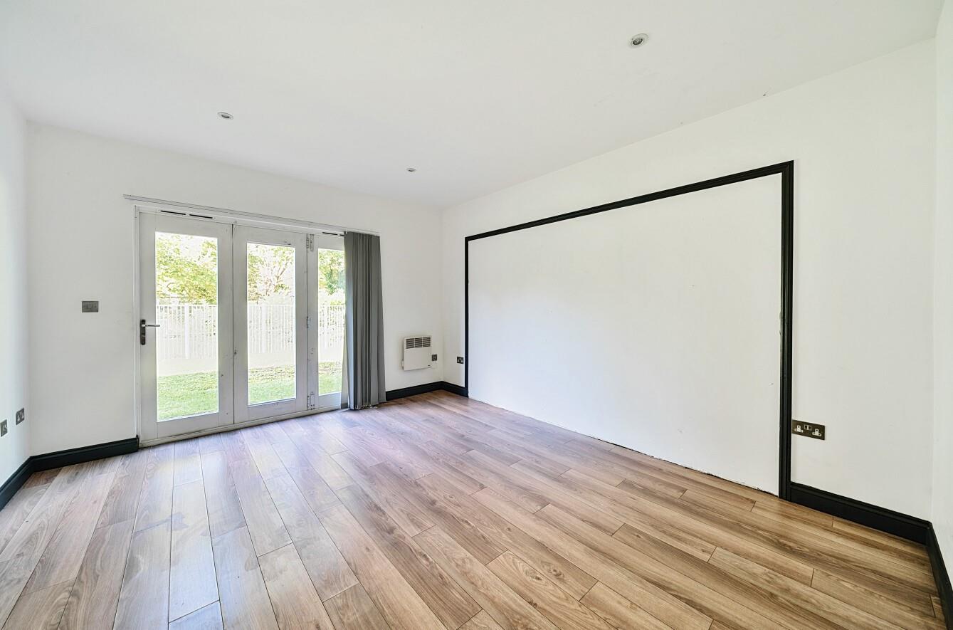 Pachesham Park, Leatherhead, Surrey, KT22