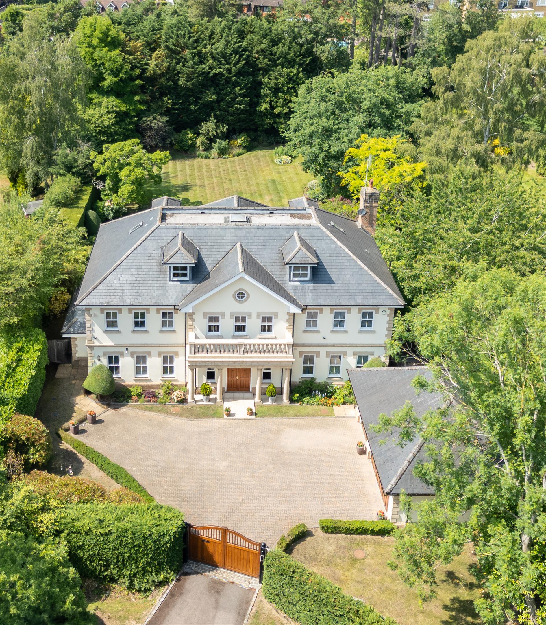Fairoak Lane, Oxshott, Leatherhead, Surrey, KT22