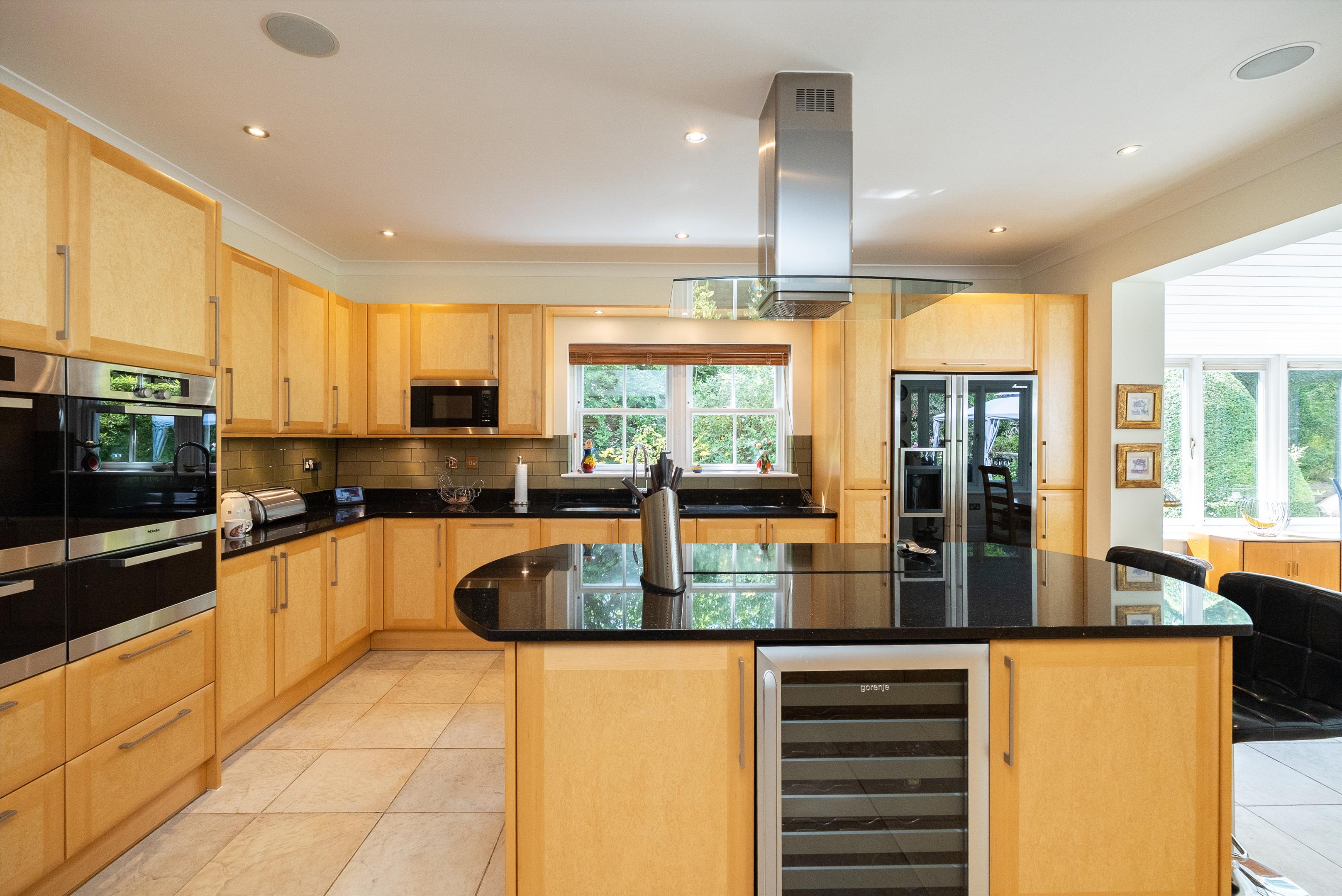 Fairoak Lane, Oxshott, Leatherhead, Surrey, KT22