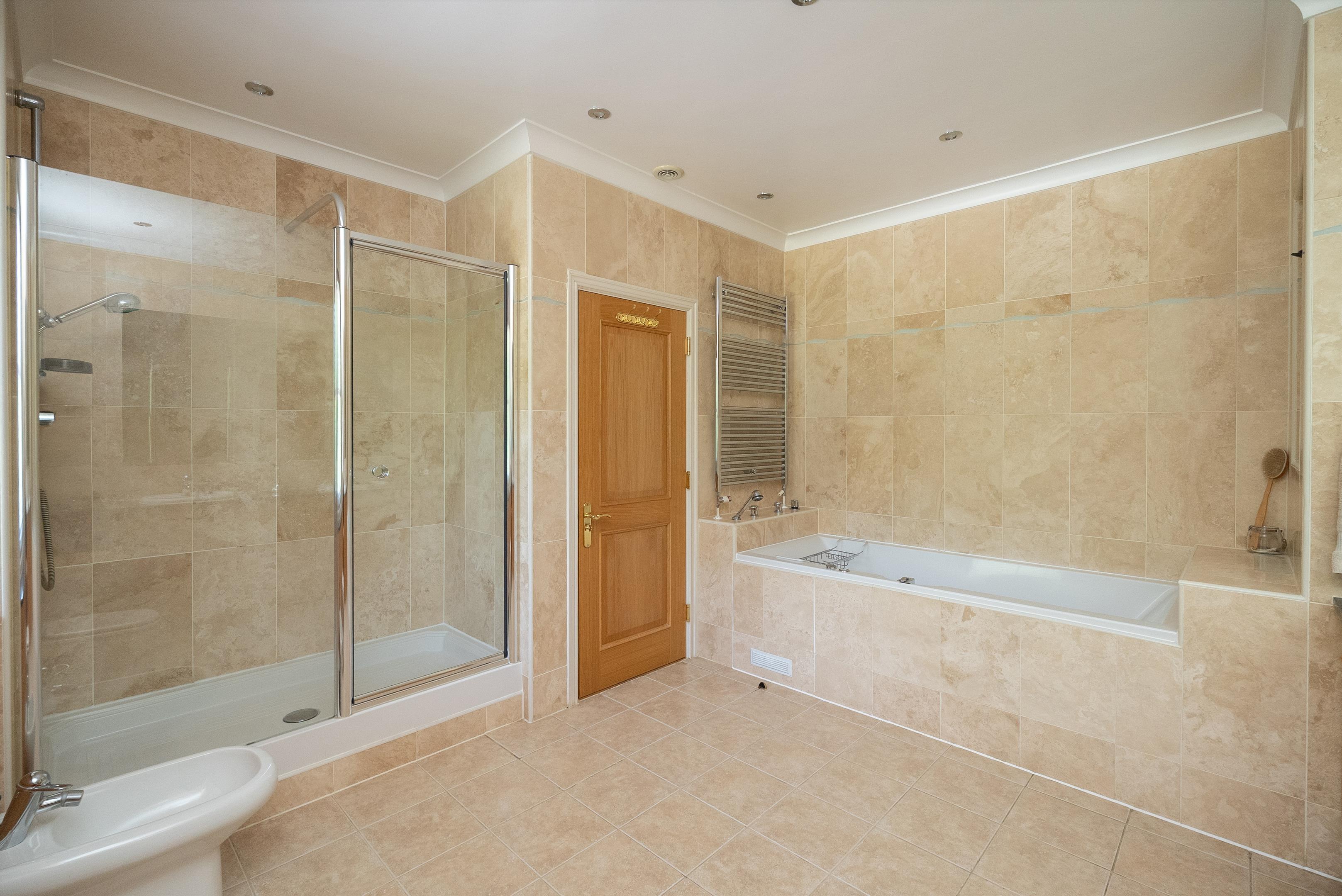 Fairoak Lane, Oxshott, Leatherhead, Surrey, KT22