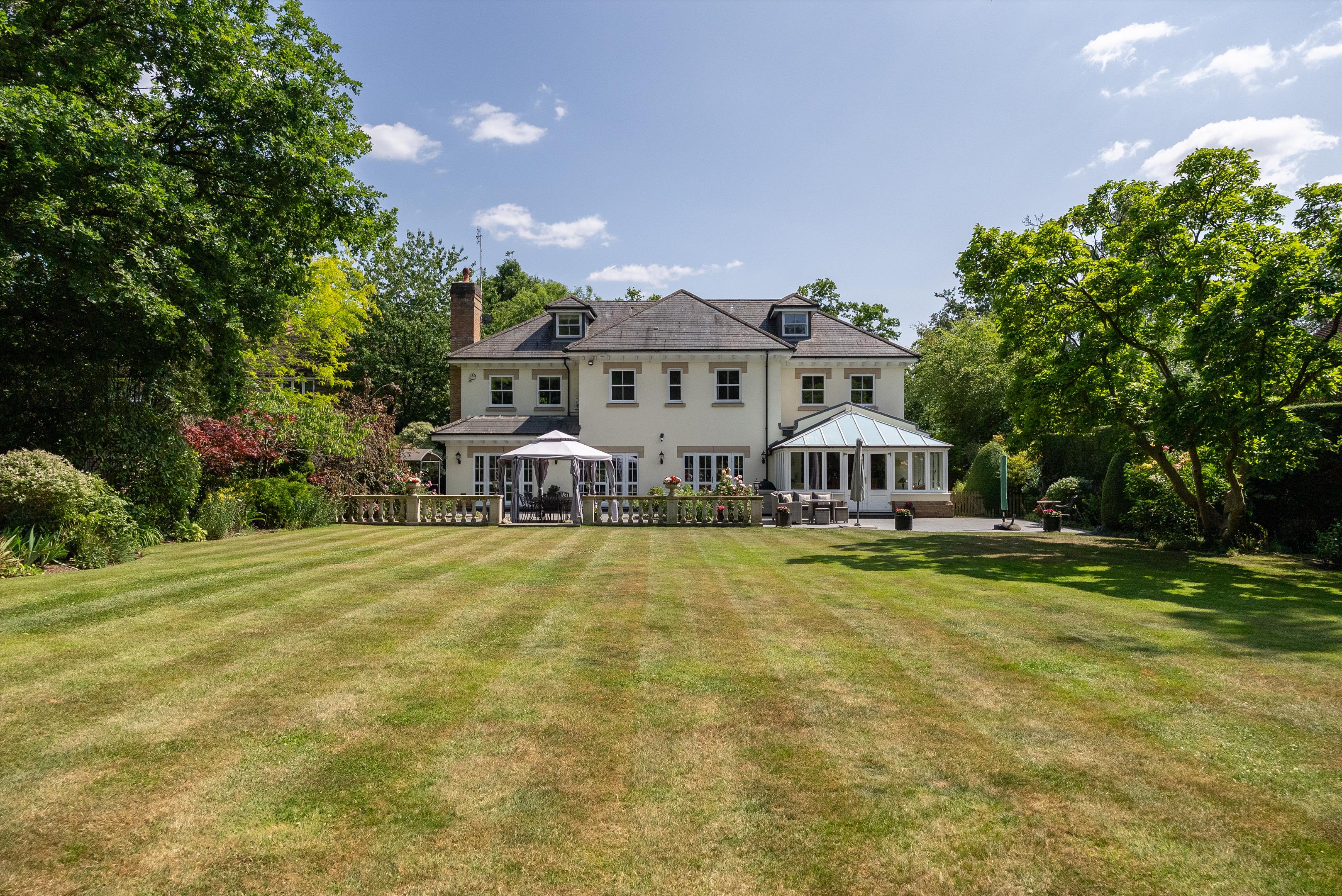 Fairoak Lane, Oxshott, Leatherhead, Surrey, KT22