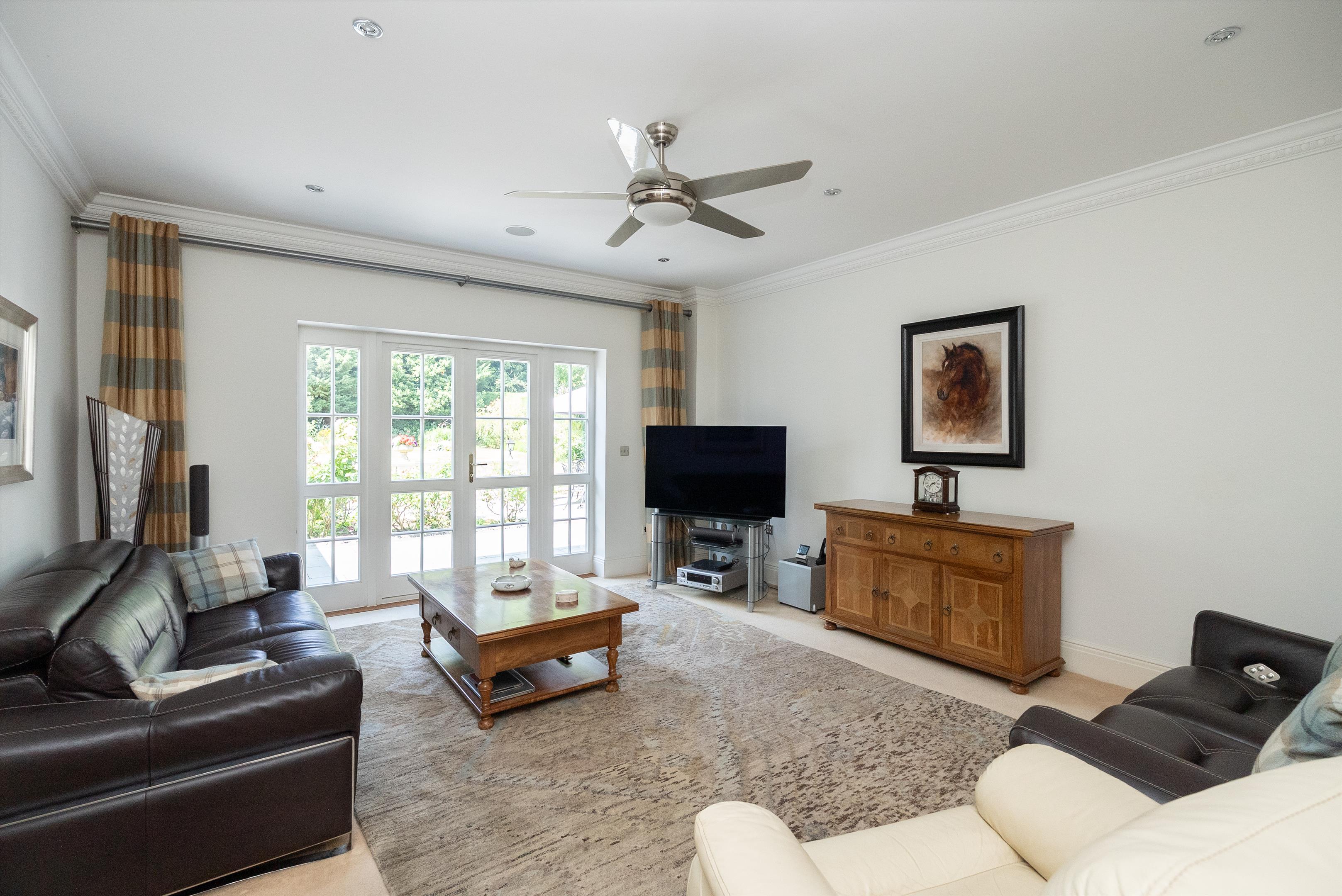 Fairoak Lane, Oxshott, Leatherhead, Surrey, KT22