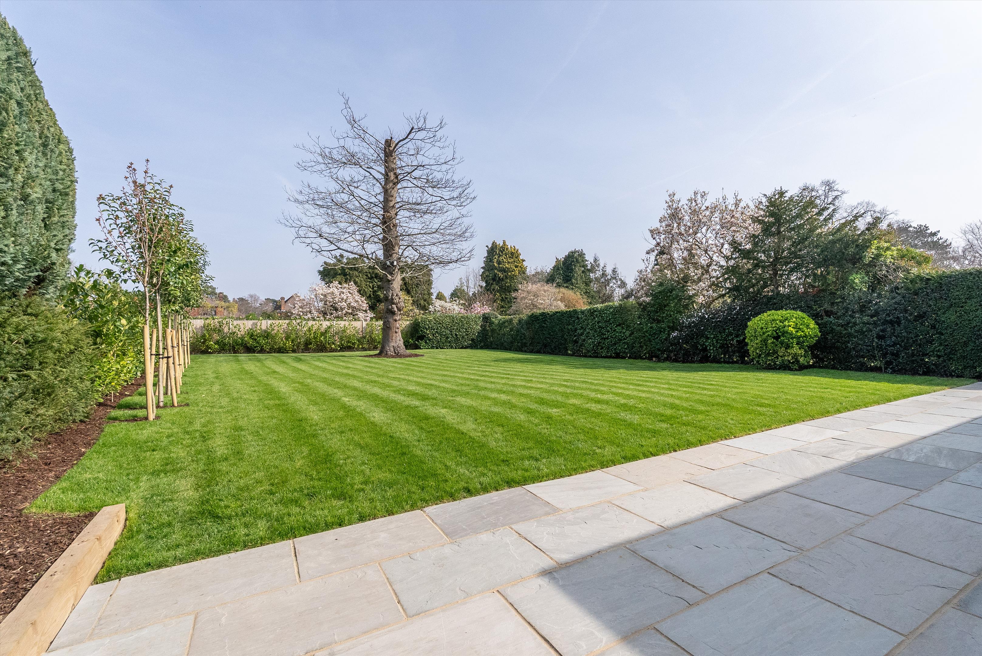 Heath Ridge Green, Cobham, Surrey KT11