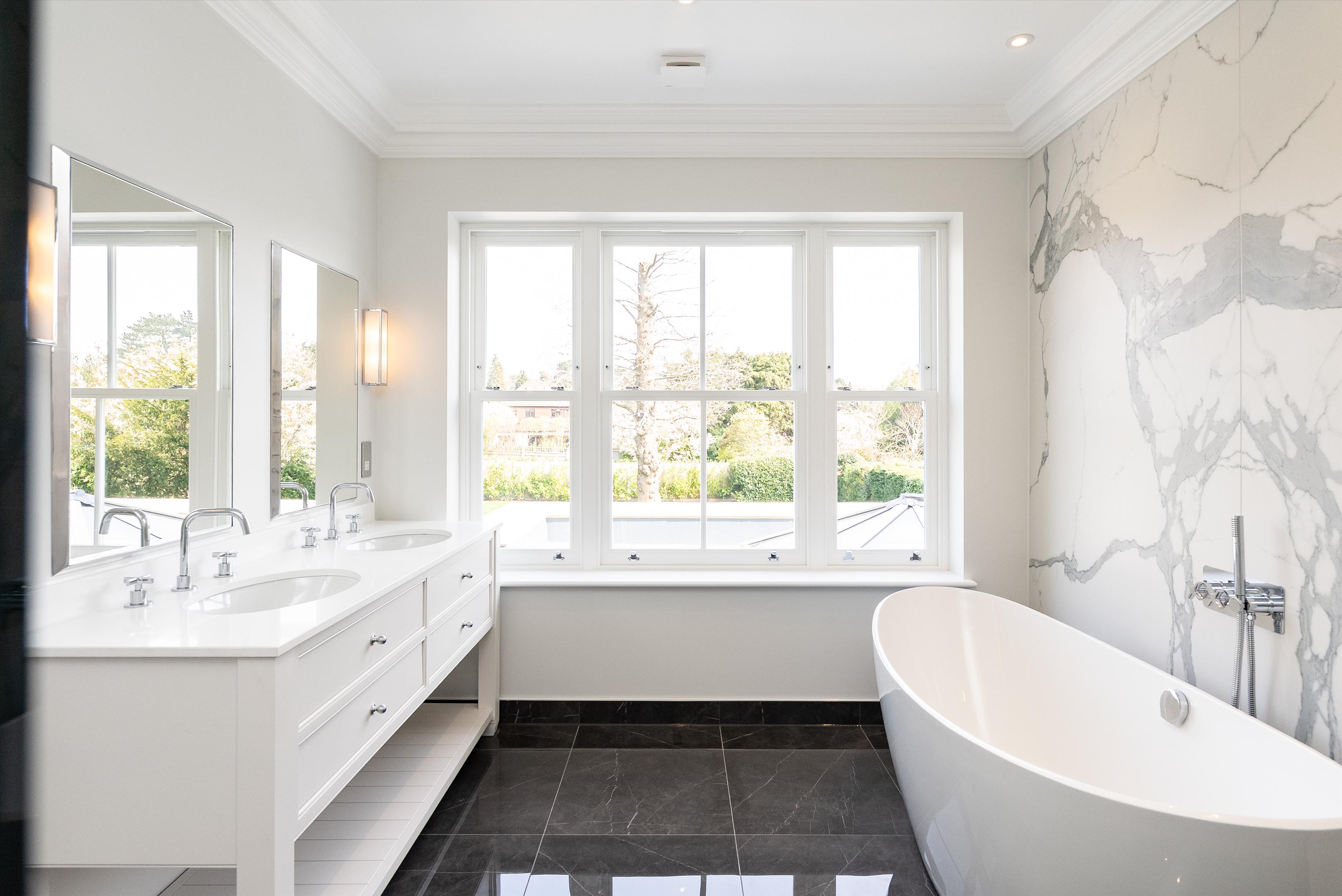 Heath Ridge Green, Cobham, Surrey KT11