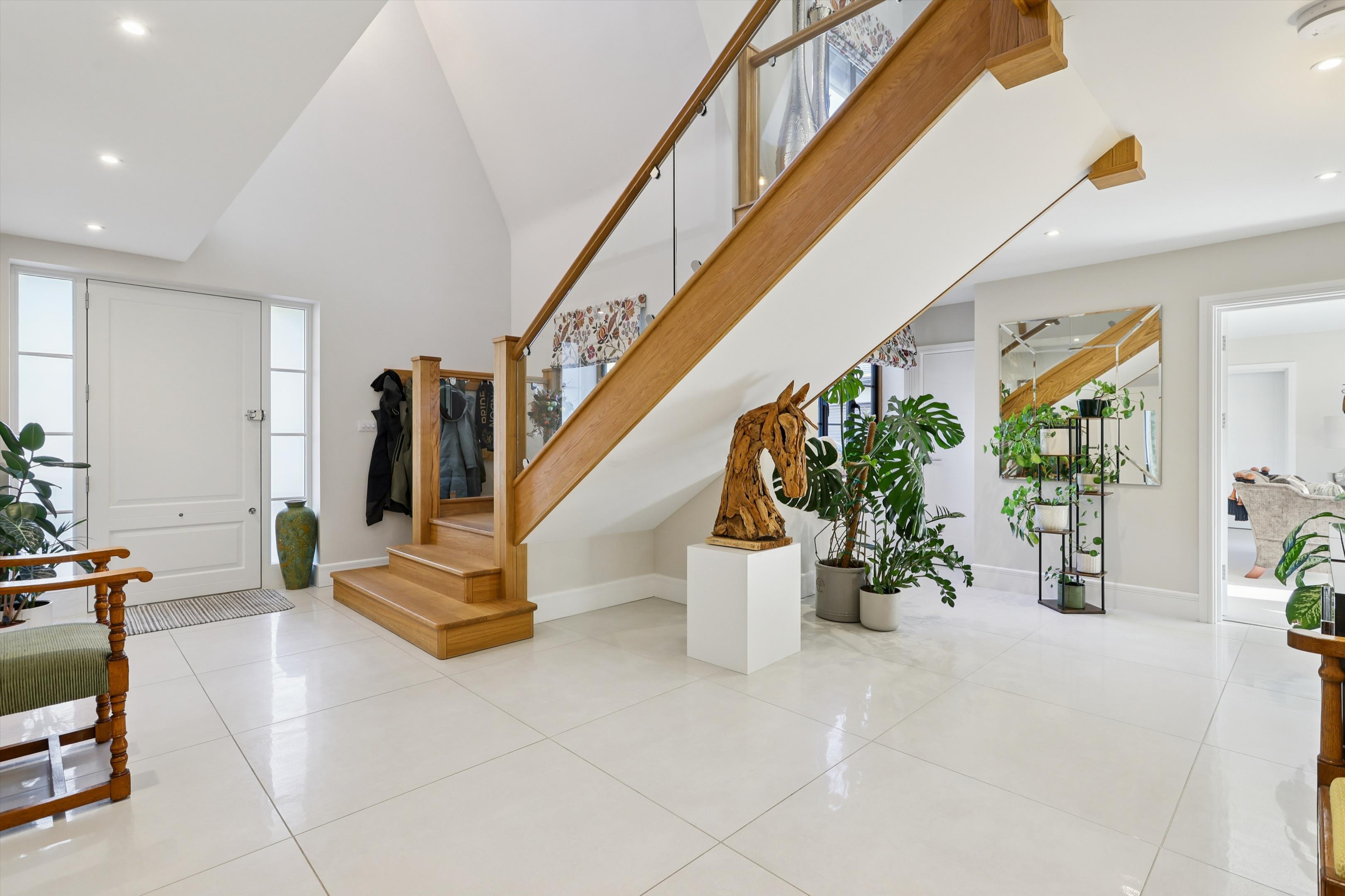 Mizen Way, Cobham, Surrey, KT11