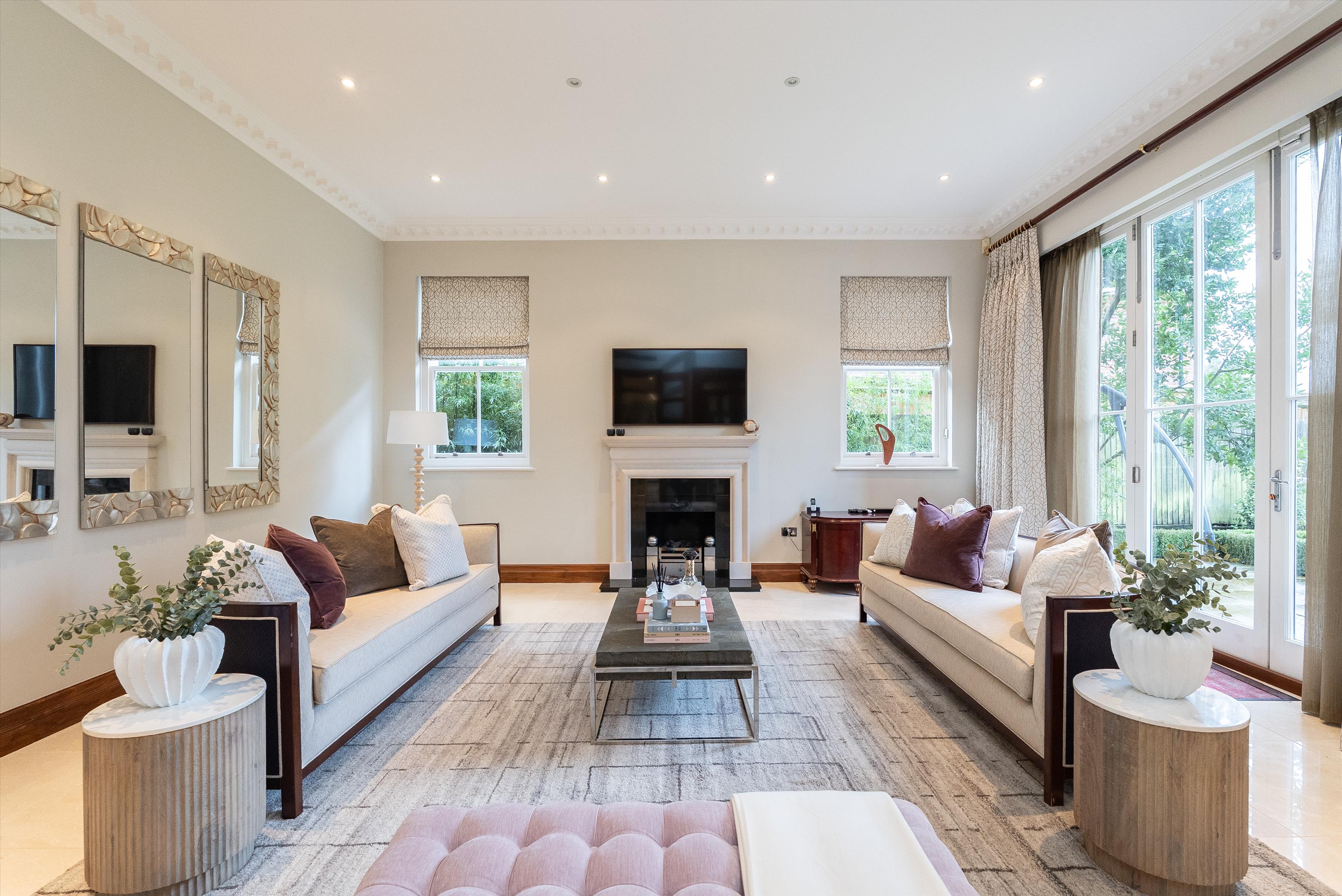 Leys Road, Oxshott, Leatherhead, Surrey, KT22