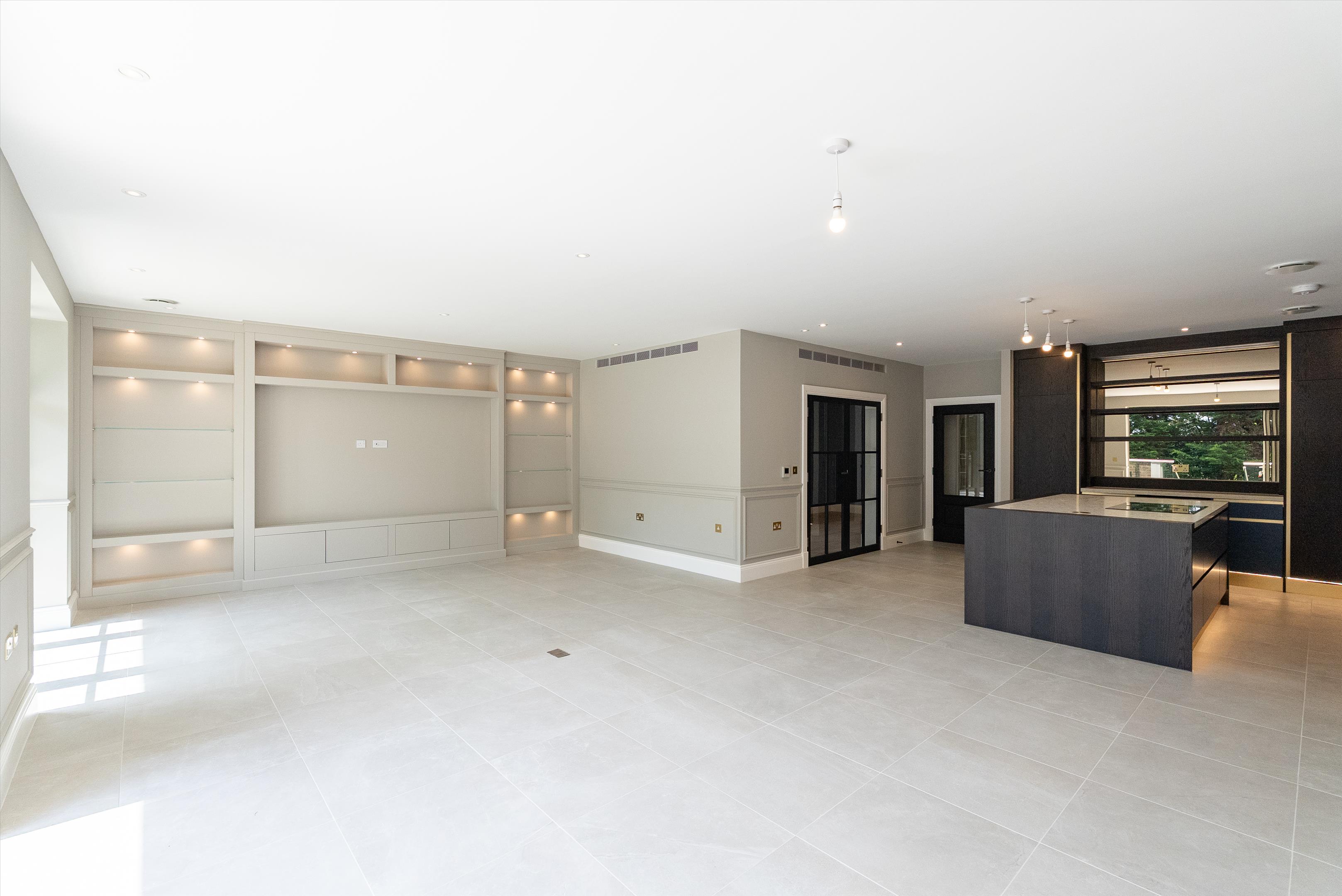 Leigh Court Close, Cobham, KT11