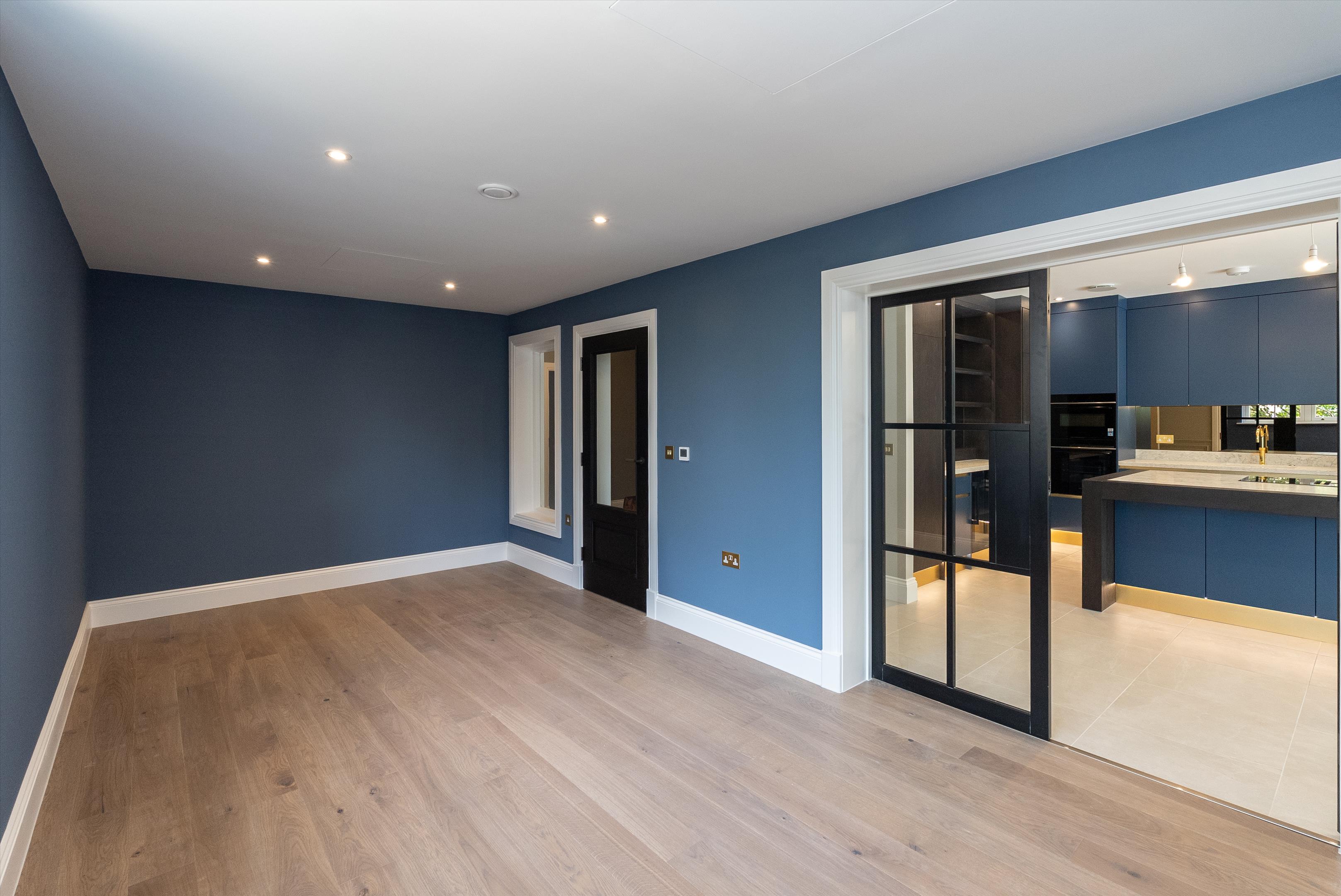 Leigh Court Close, Cobham, KT11