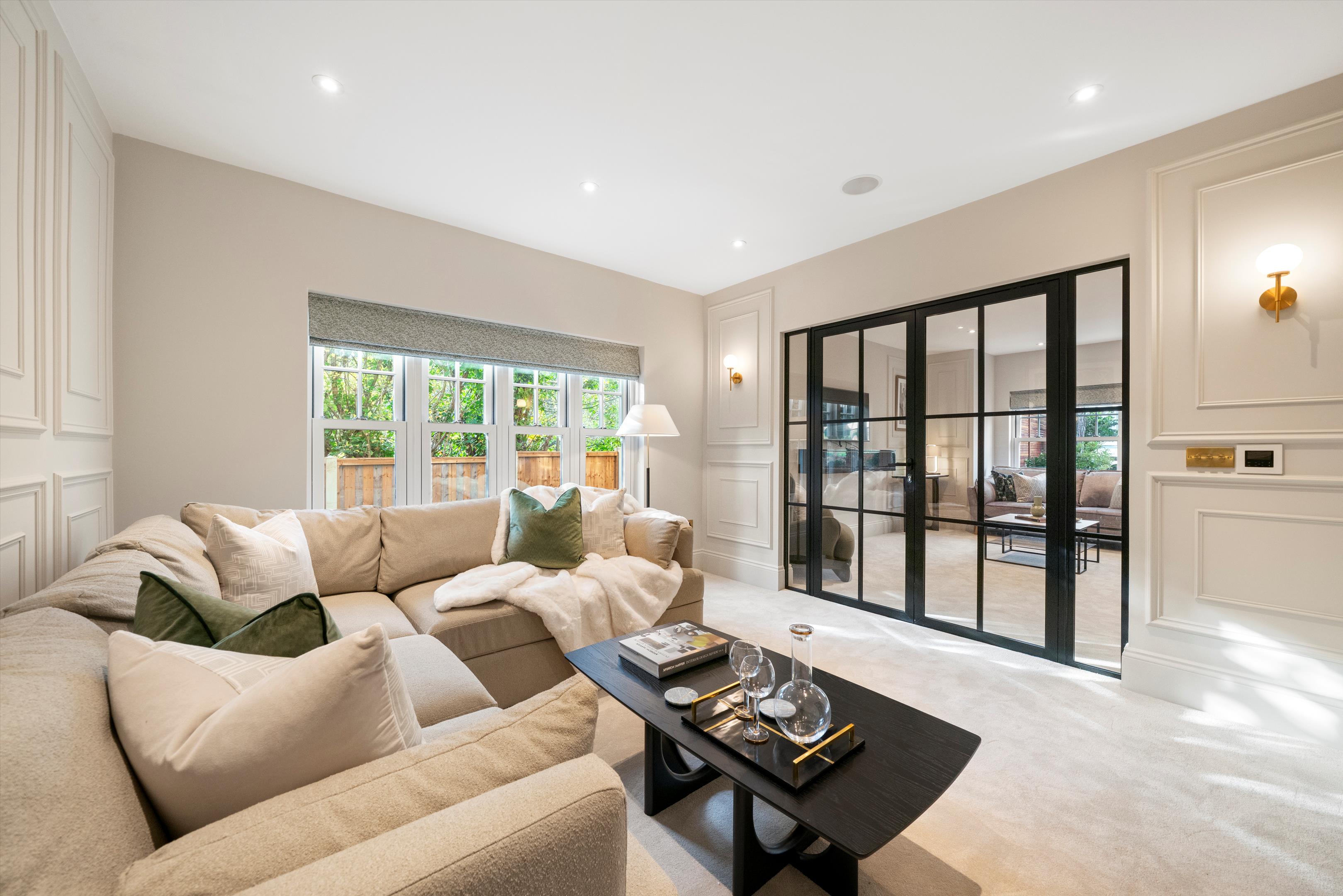 Links Green Way, Cobham, Surrey, KT11
